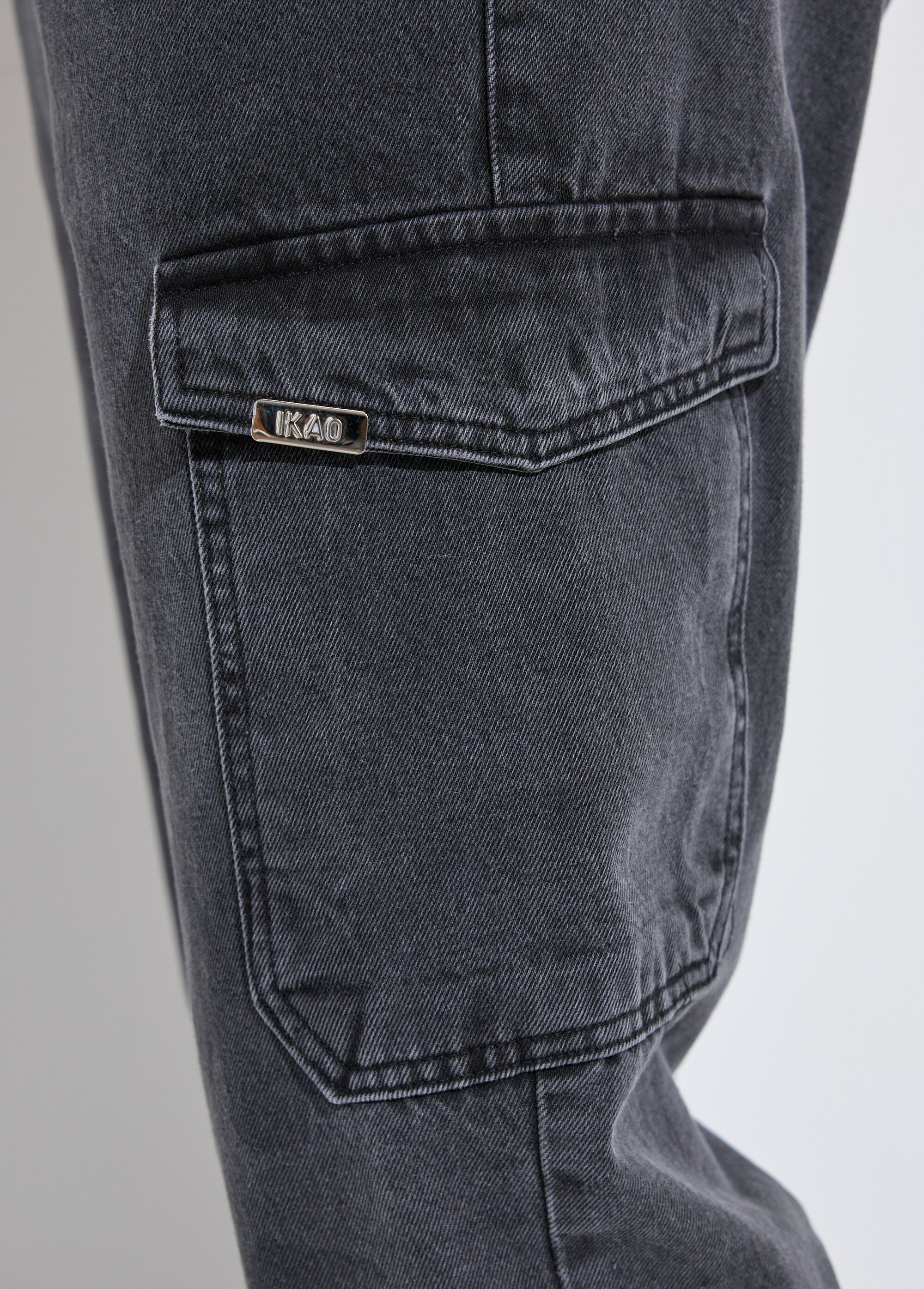 Jean cargo bas zippé, taille élastiquée Homme Noir IKAPANT546-2018 DE2