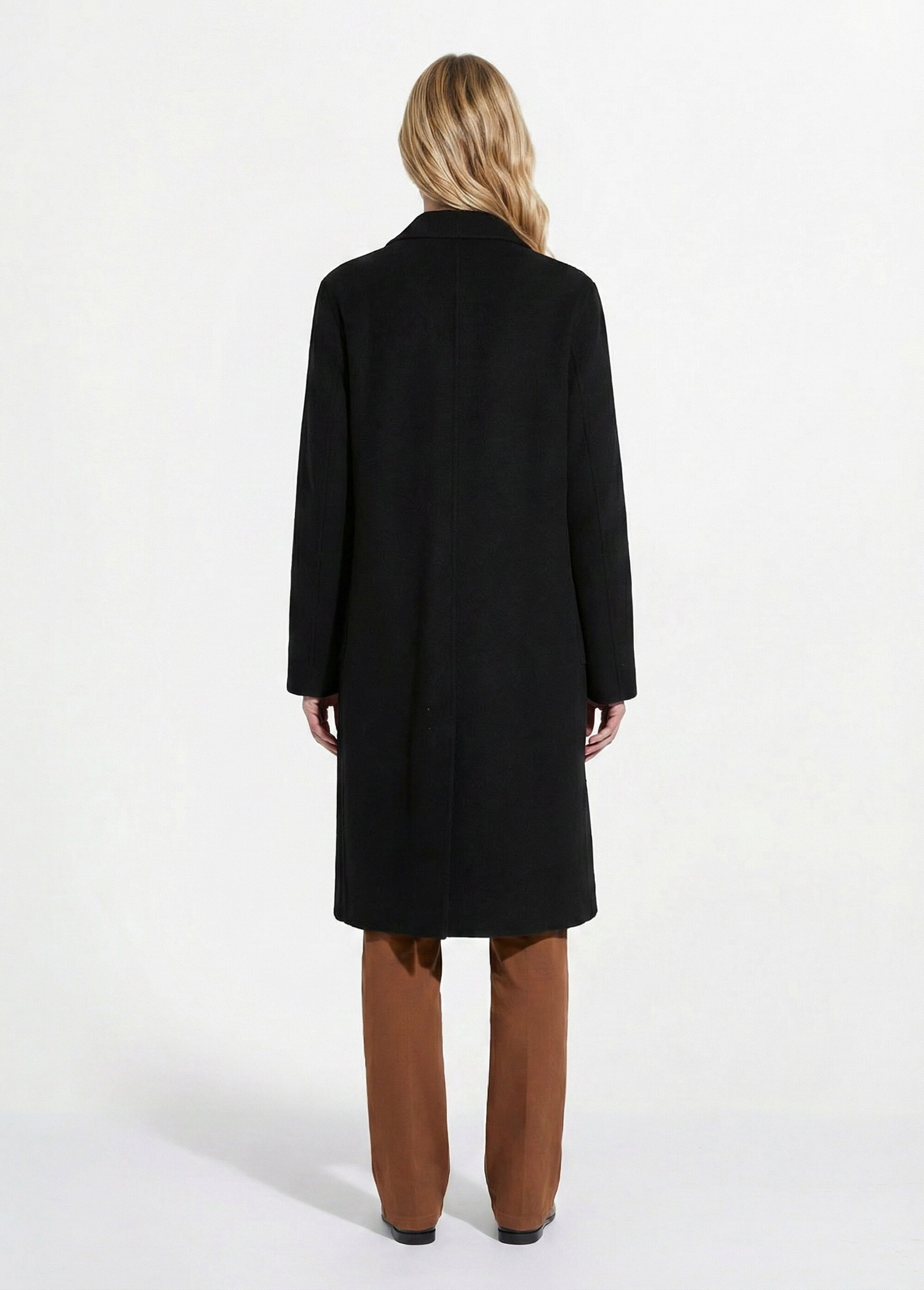 Manteau long drap de laine col tailleur