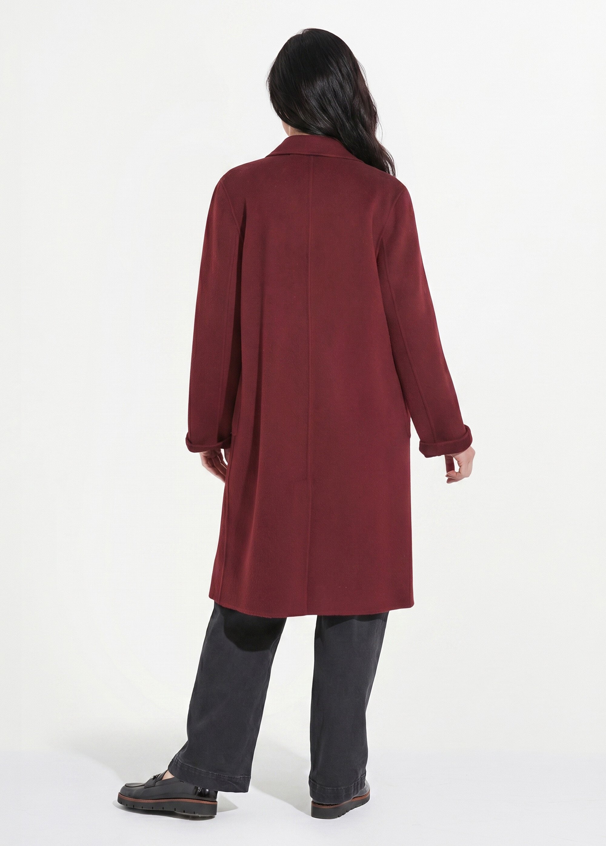 Manteau long drap de laine col tailleur