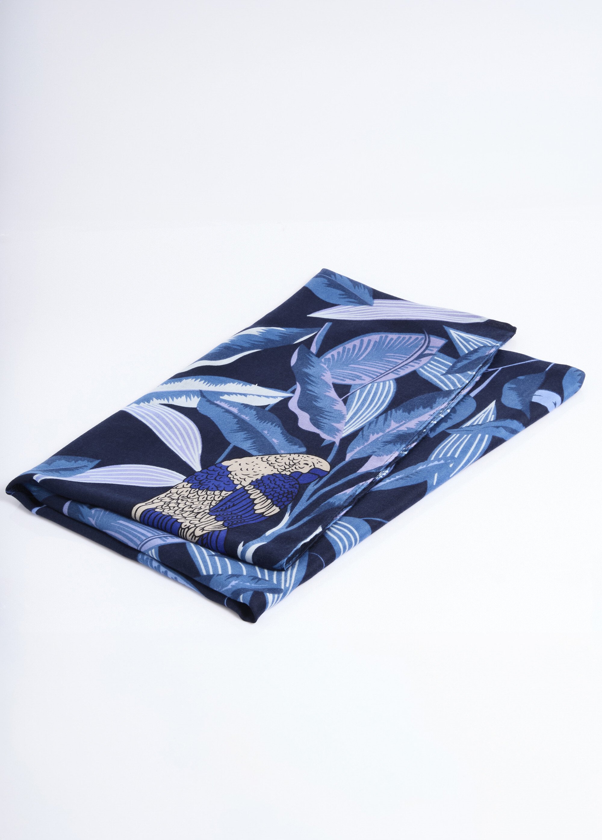 Foulard motif perroquet en camaieu
