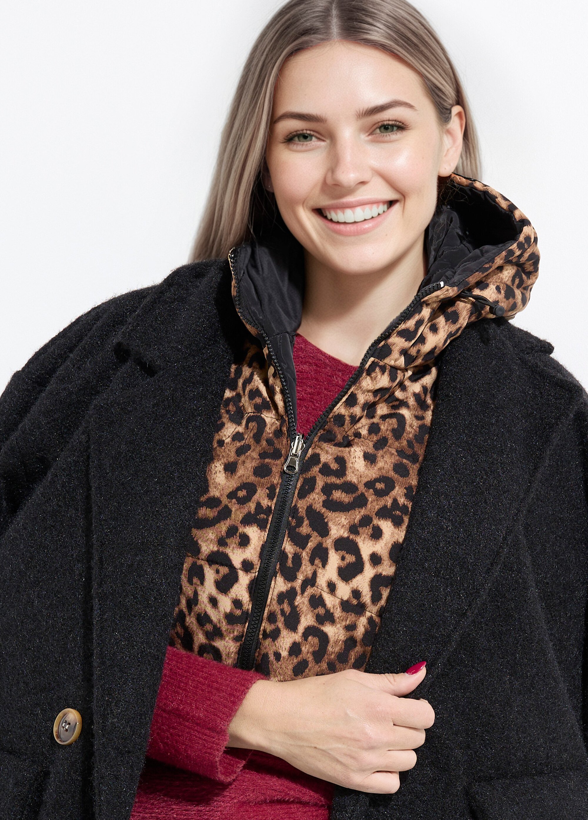 Plastron zippé matelassé à capuche