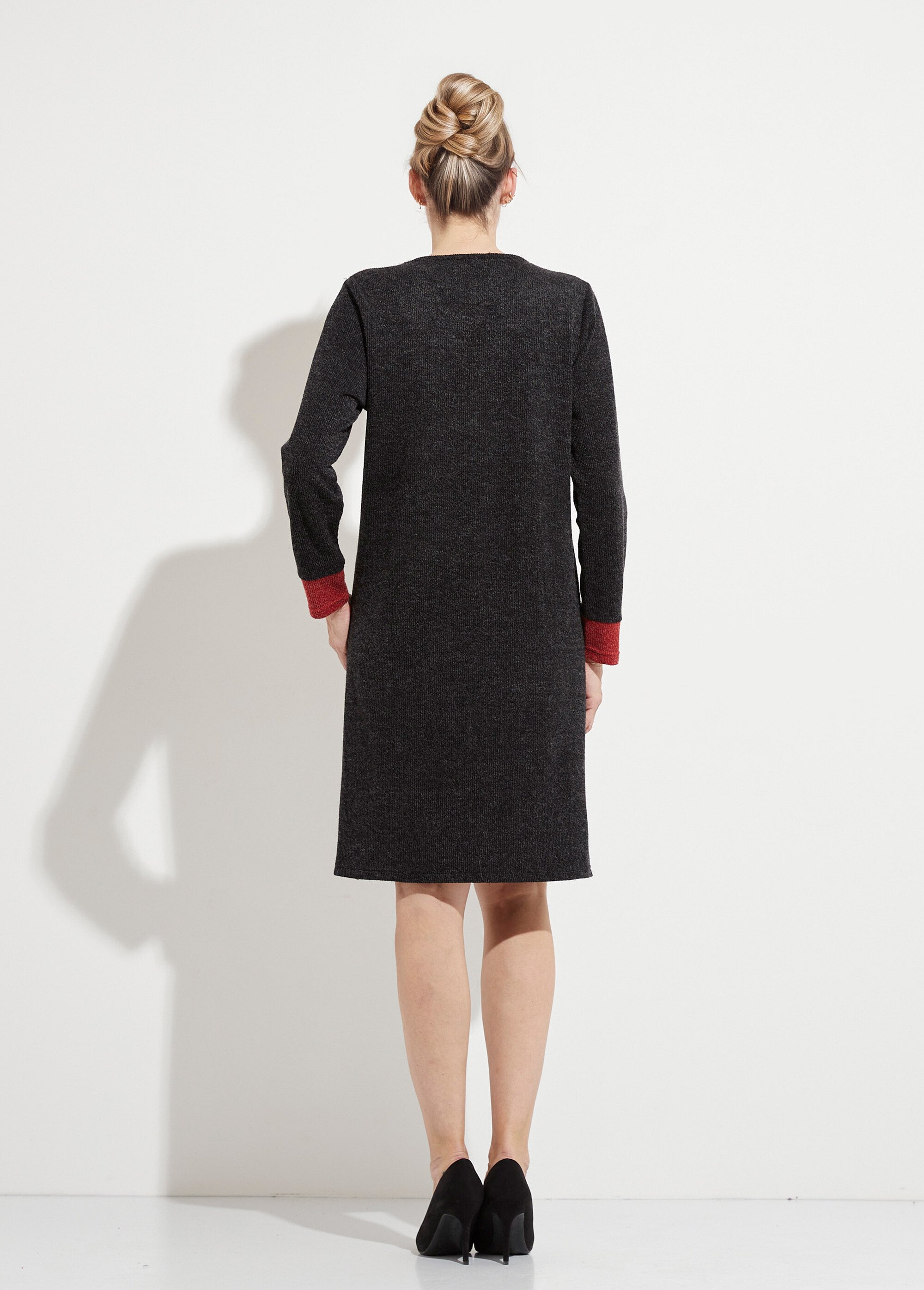Robe courte droite maille chaude col rond