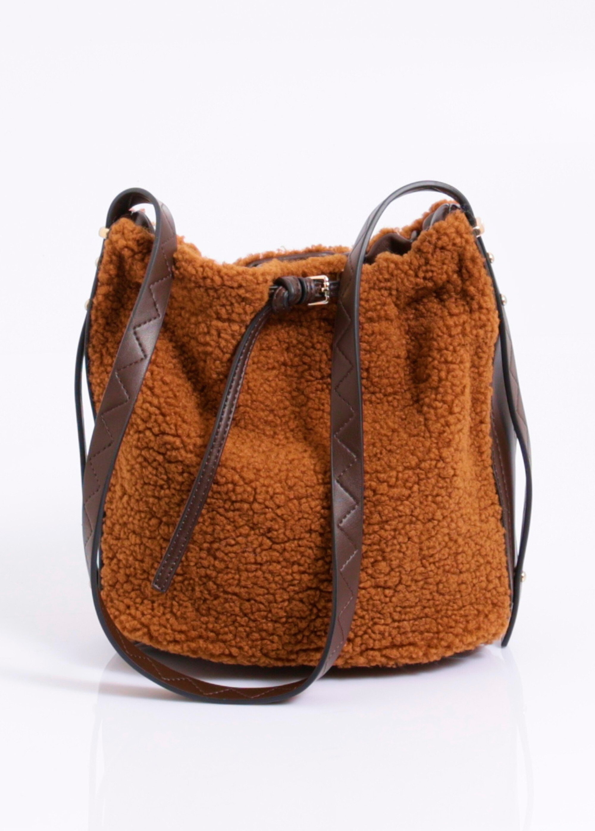 Sac seau type peau lainée, simili cuir