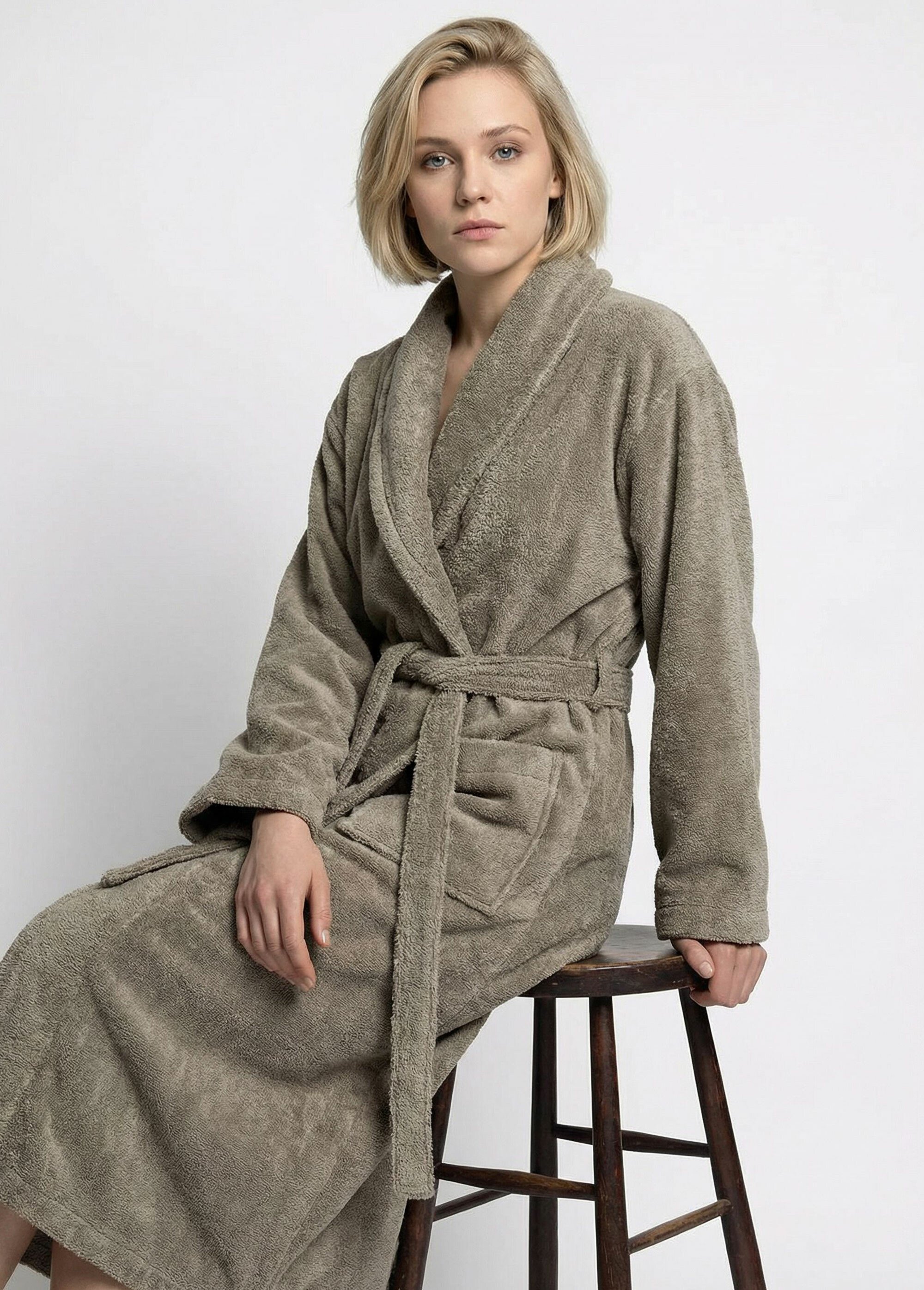 Peignoir long en éponge, avec col châle Marron TIS-PEIGNODELUX MV1