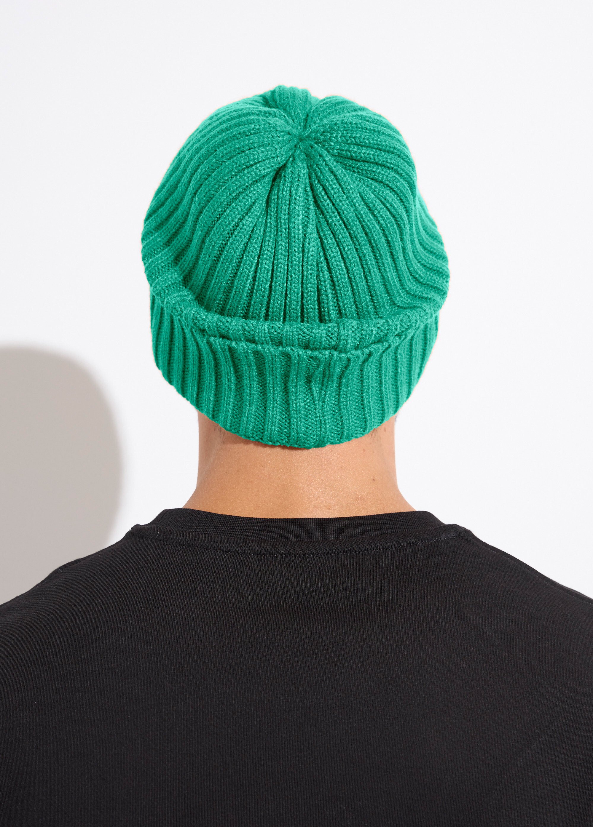 Bonnet en maille cotelée à revers