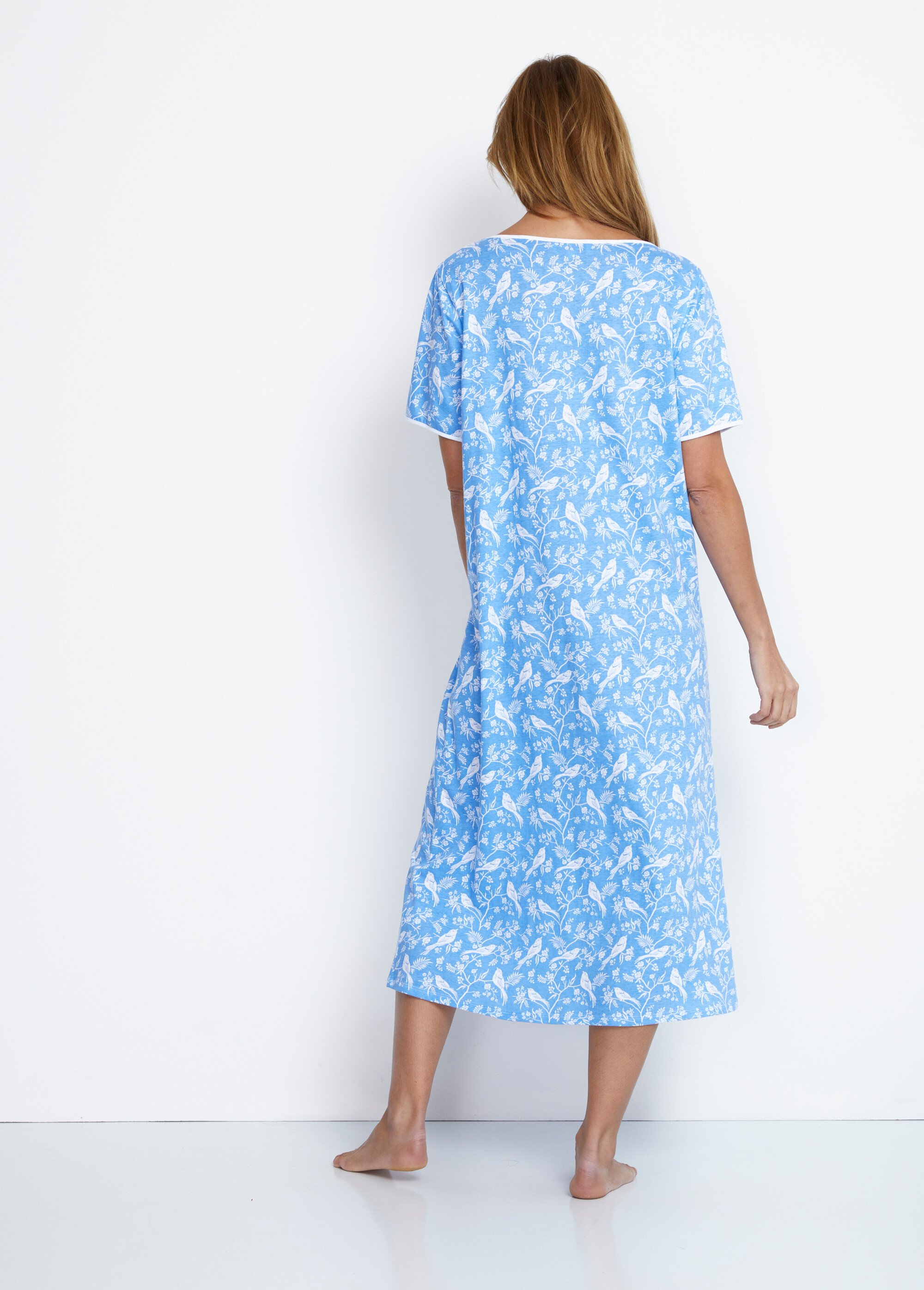 Chemise de nuit mi-longue manches courtes