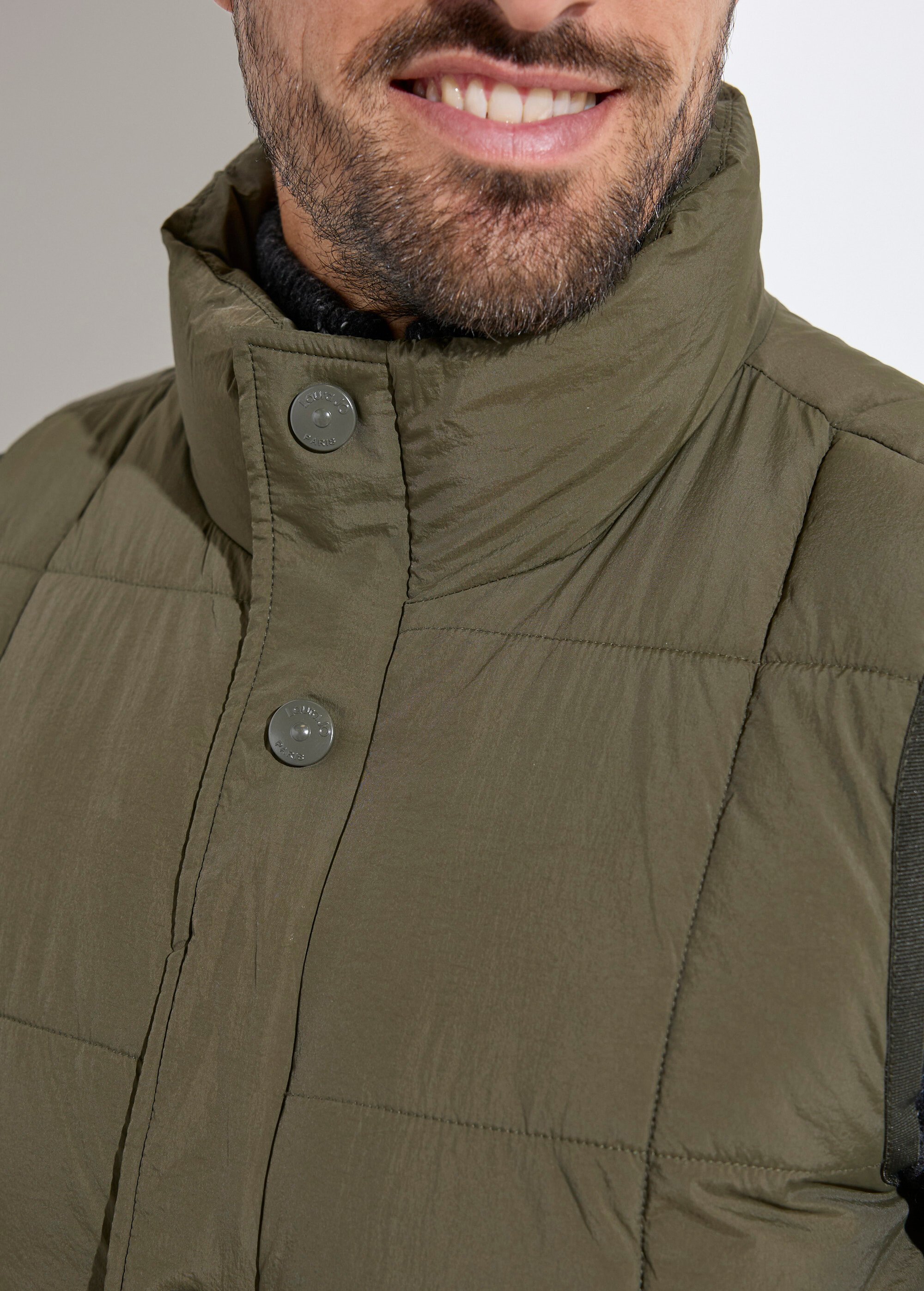 Doudoune sans manches matelassage carré Homme Vert LAU22009 DE1