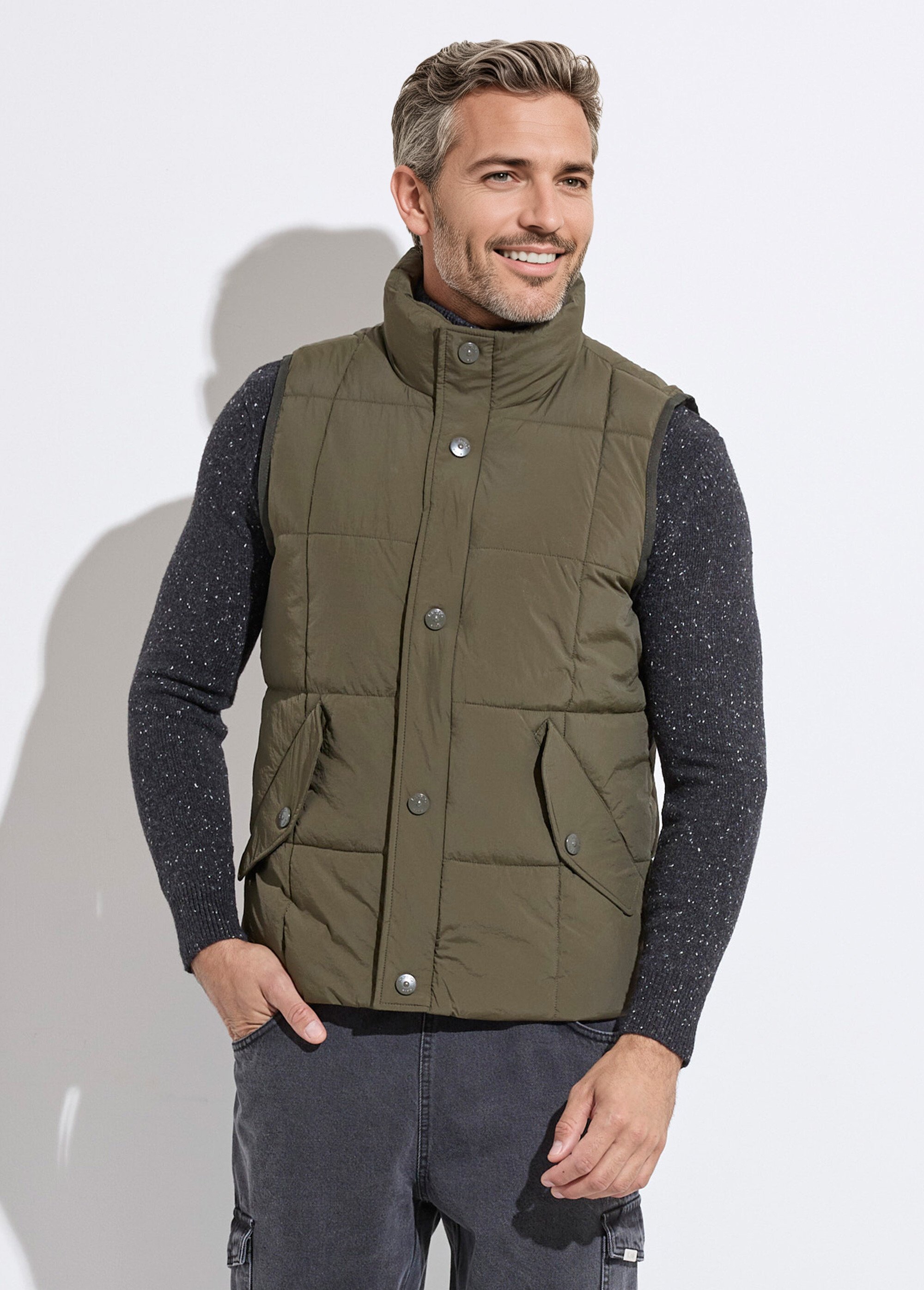 Doudoune sans manches matelassage carré Homme Vert LAU22009 FA1