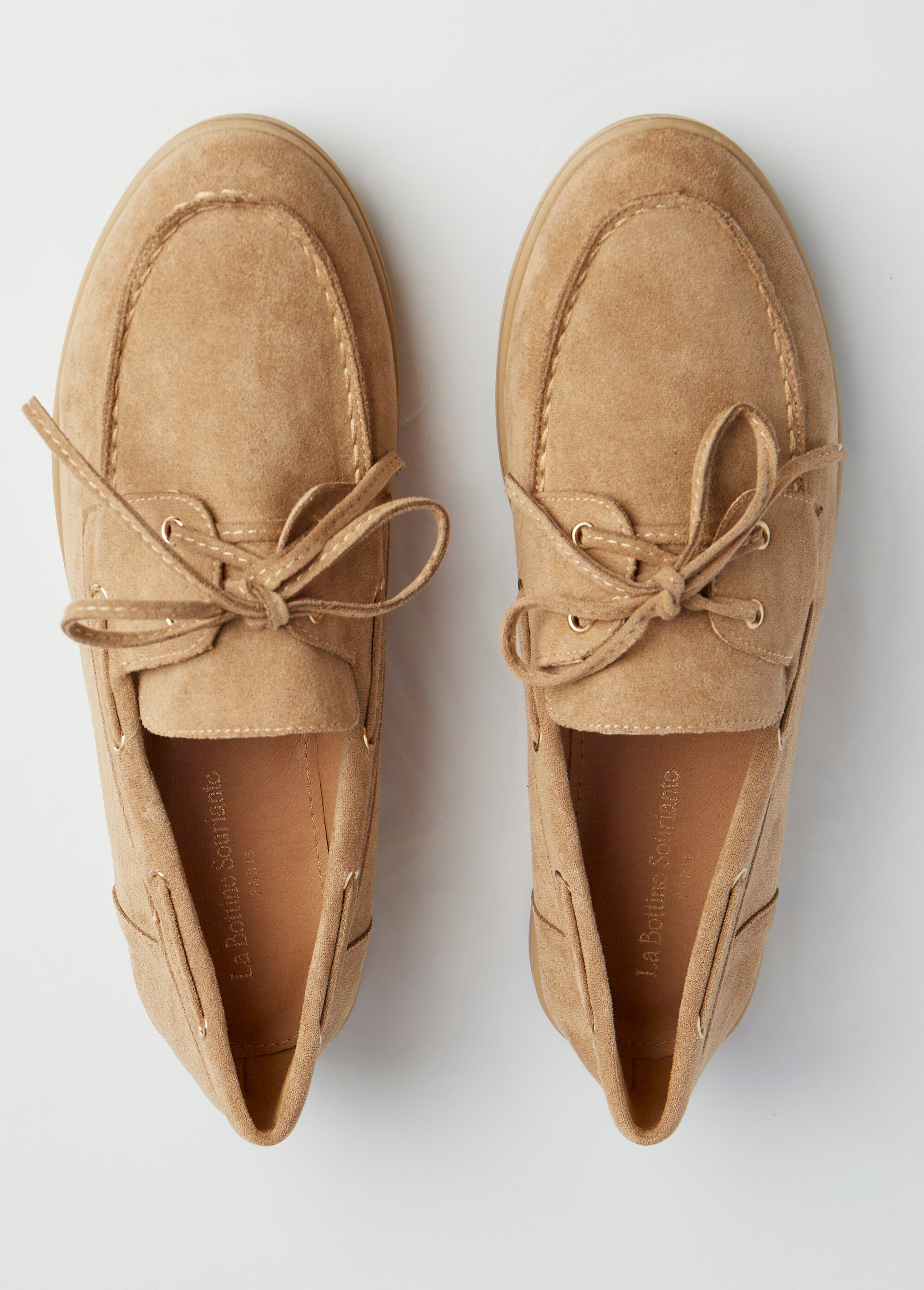 Mocassins suédine à lacets style bateaux Femme Marron LBSBNJ9898 OV1