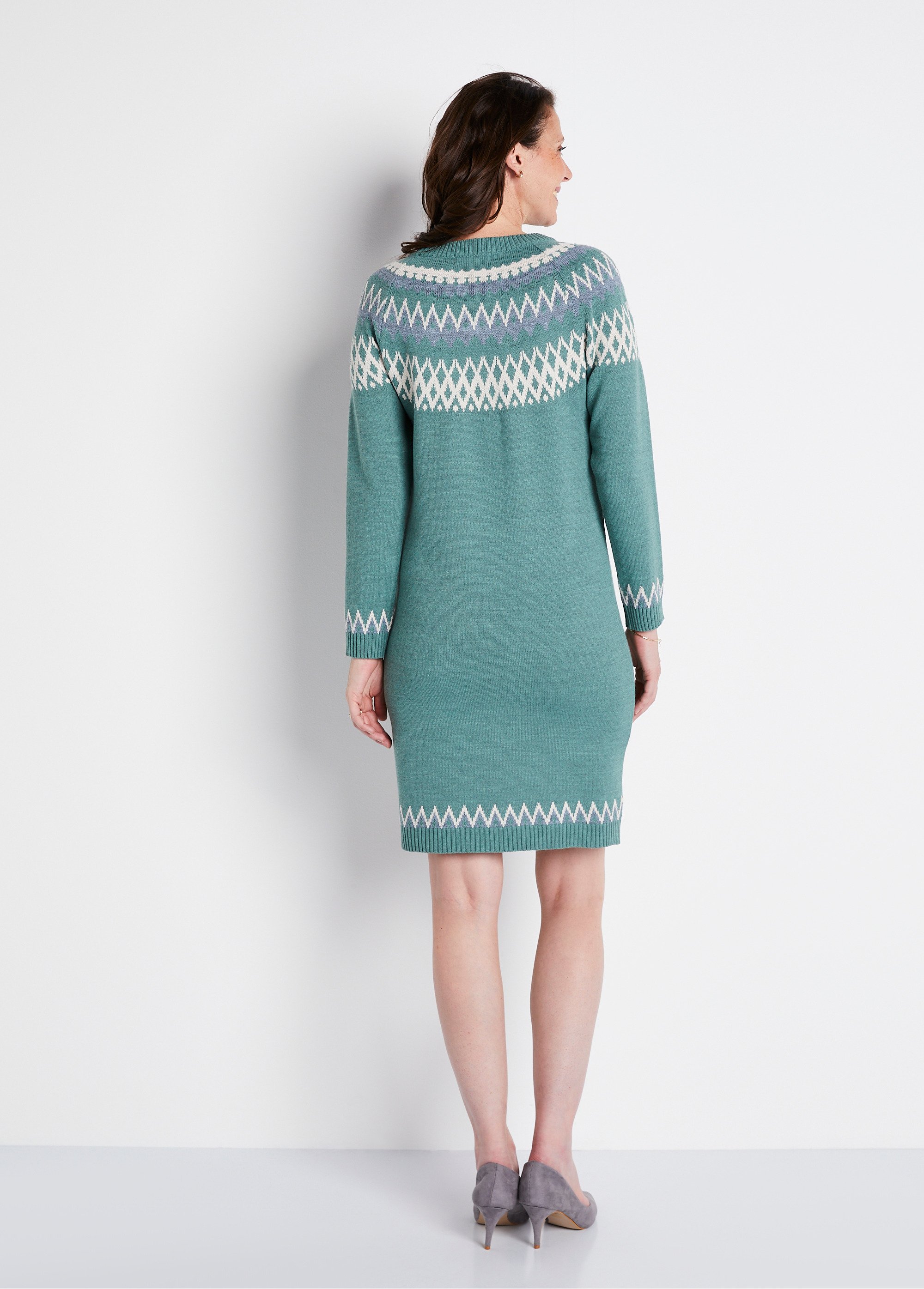 Robe pull courte jacquard soleil
