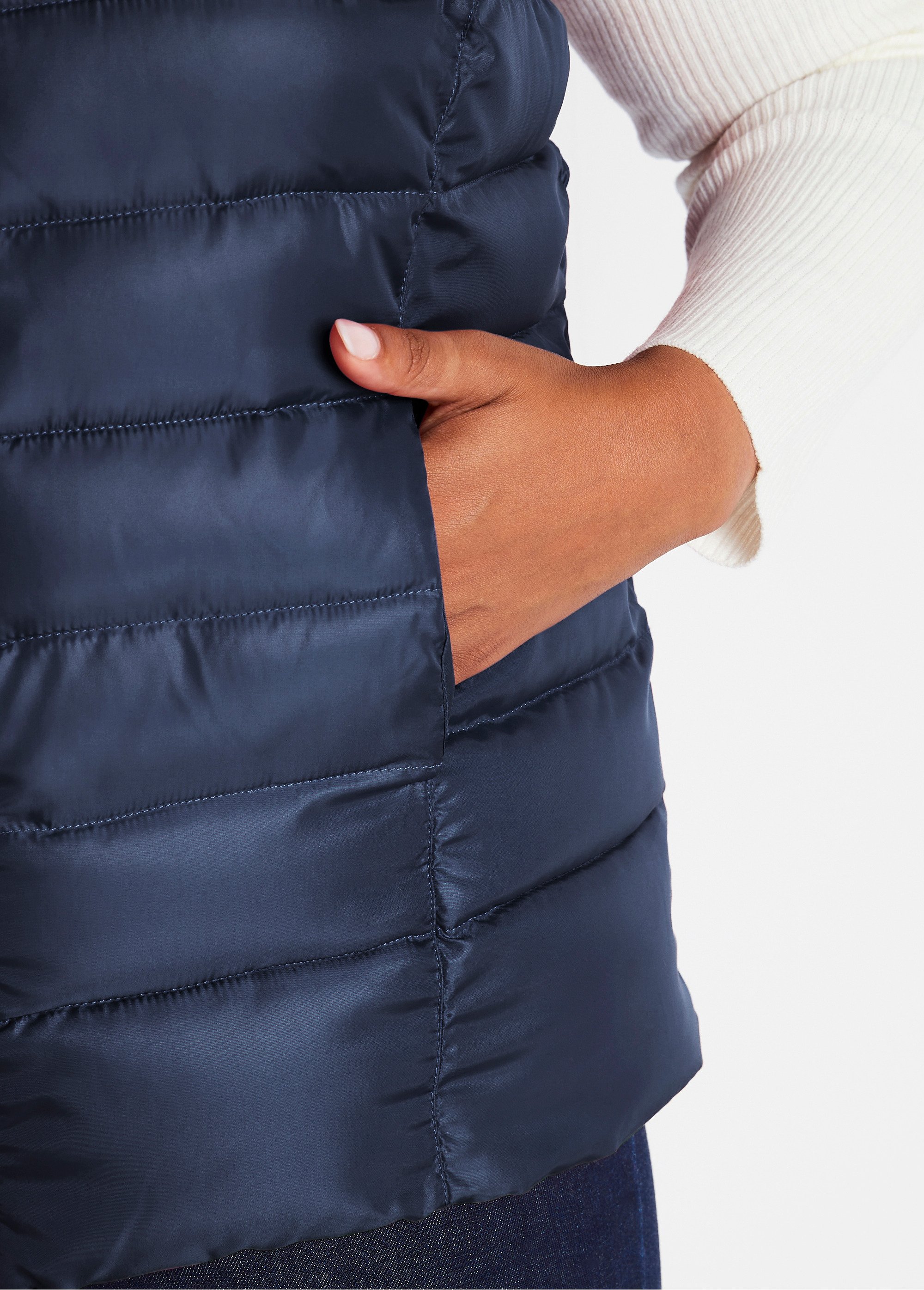 Doudoune courte zippée sans manches