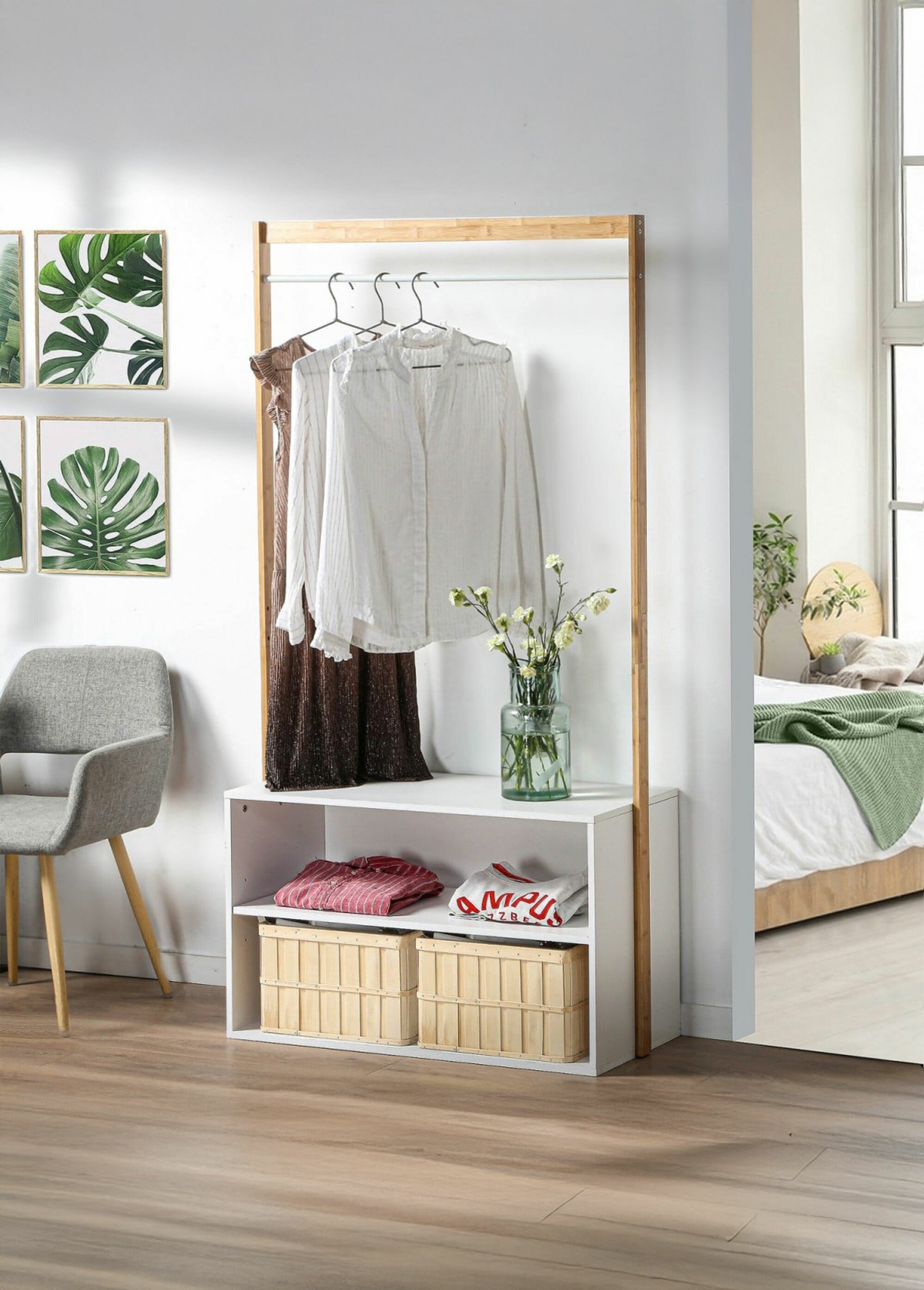 Penderie d'entrée avec détail décor bois BLANC CAL-21737133 SI1