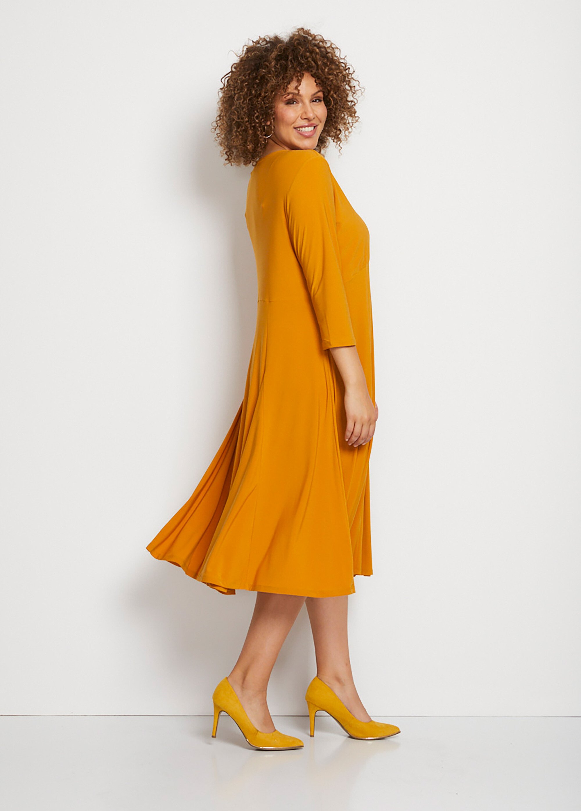 Robe courte base évasée encolure V Femme Grande Taille Jaune HUGUE DR1