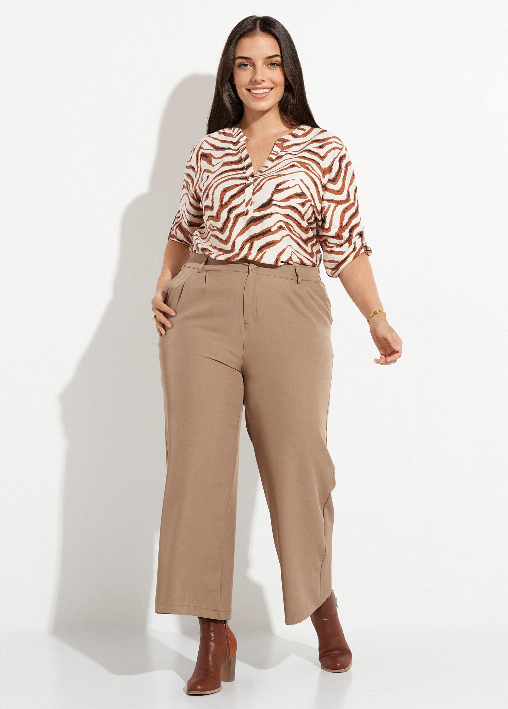 Pantalon en twill léger coupe large Femme Grande Taille Beige CHY-AB026 SF1