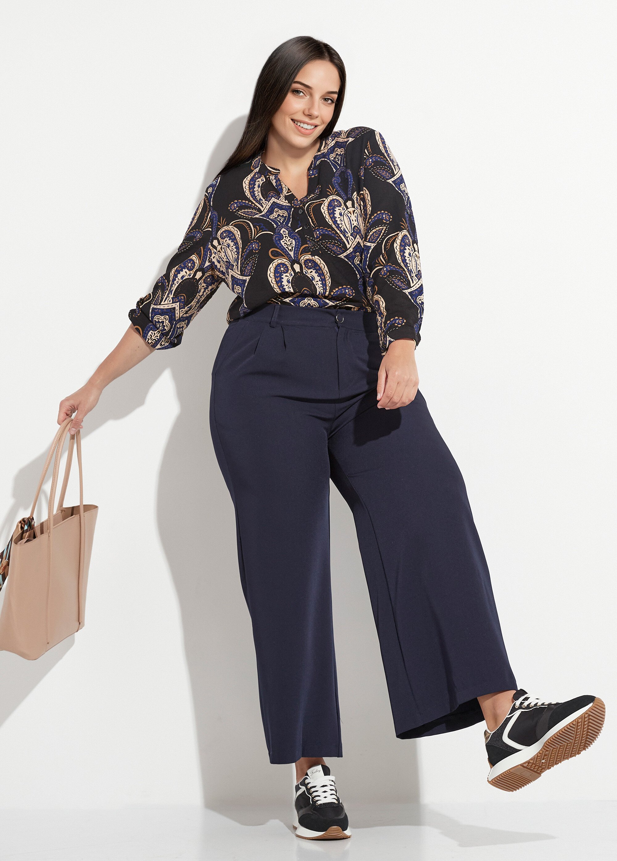 Pantalon en twill léger coupe large Femme Grande Taille Bleu CHY-AB026 MV1