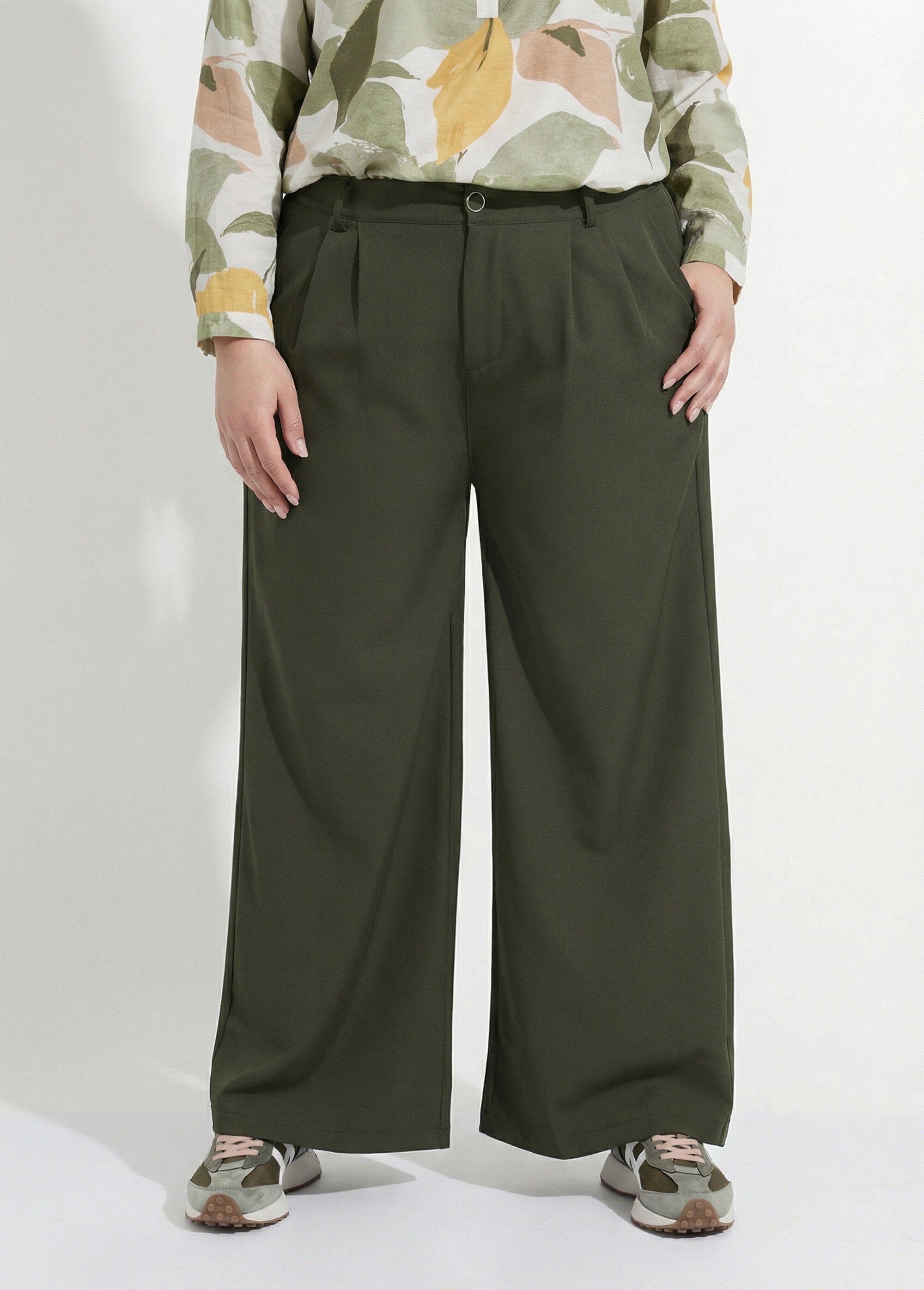 Pantalon en twill léger coupe large Femme Grande Taille Vert CHY-AB026 FA1