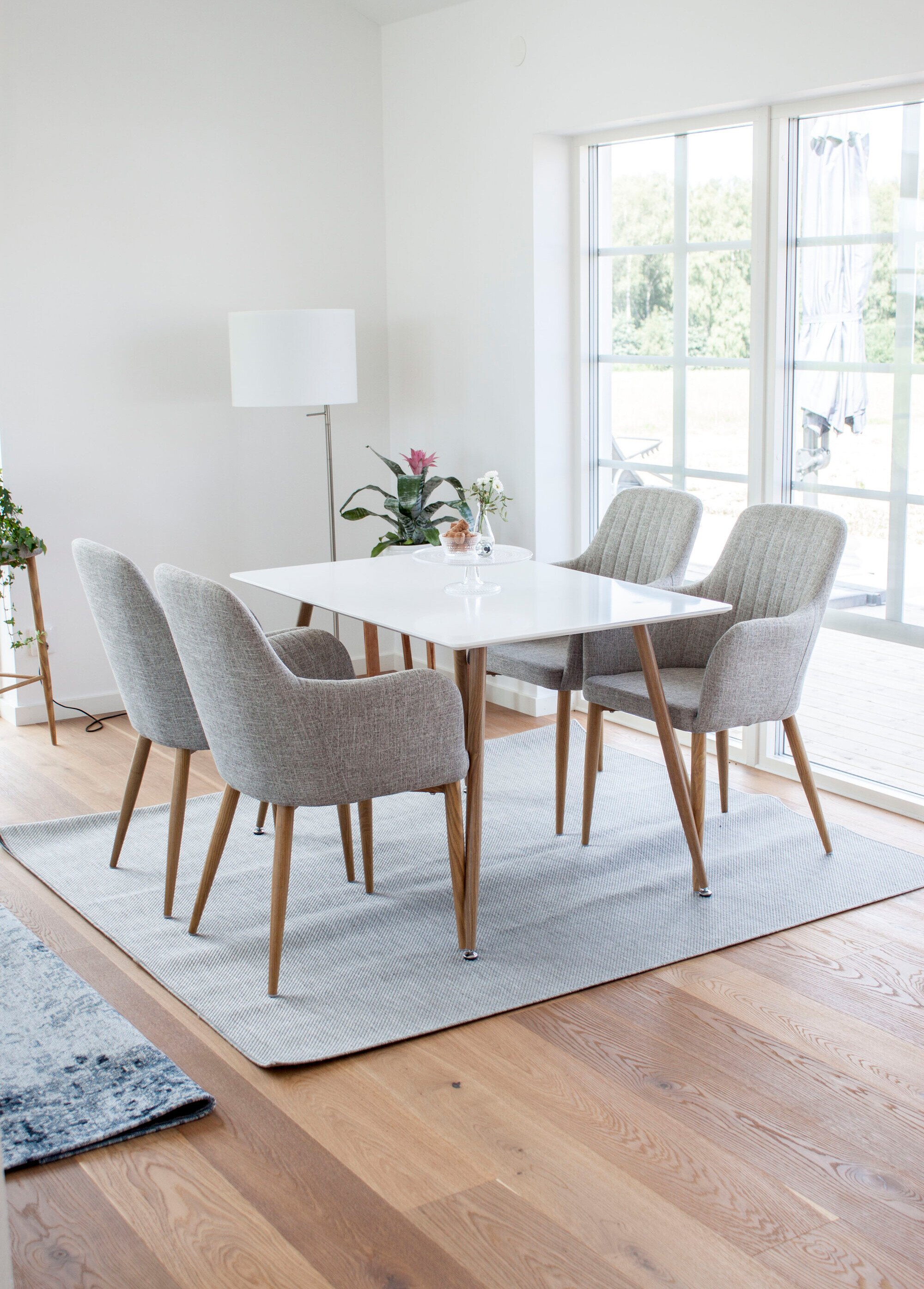 Table à manger design avec pieds compas NATUREL ET BLANC VEN-29880-120 SI1