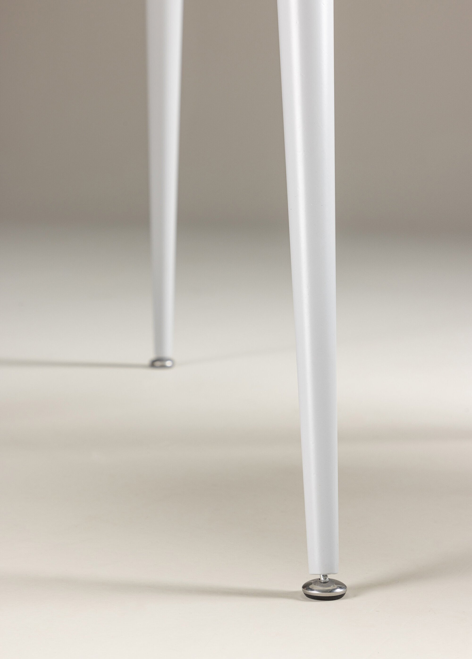 Table ronde, style épuré et pieds compas GRIS VEN-61100-165 DE2