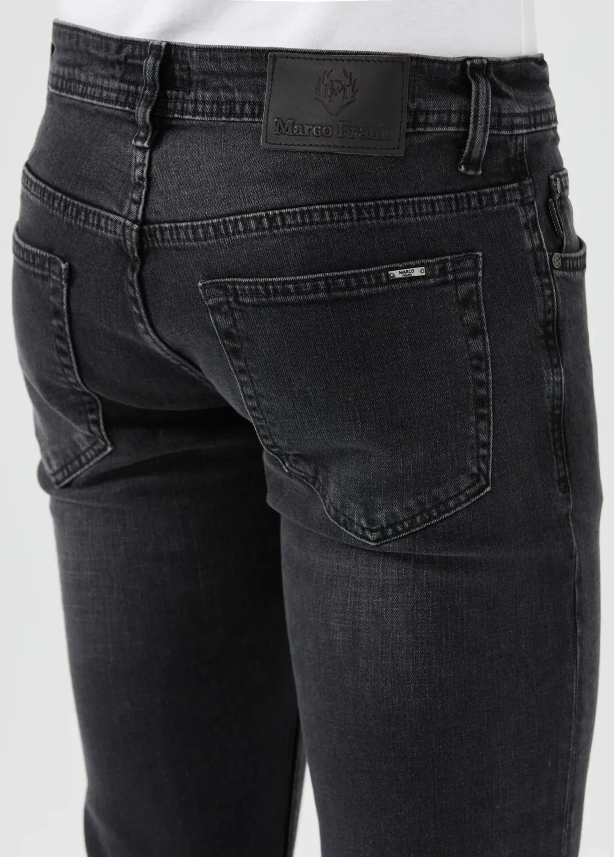 Jean 5 poches en denim, coupe fittée