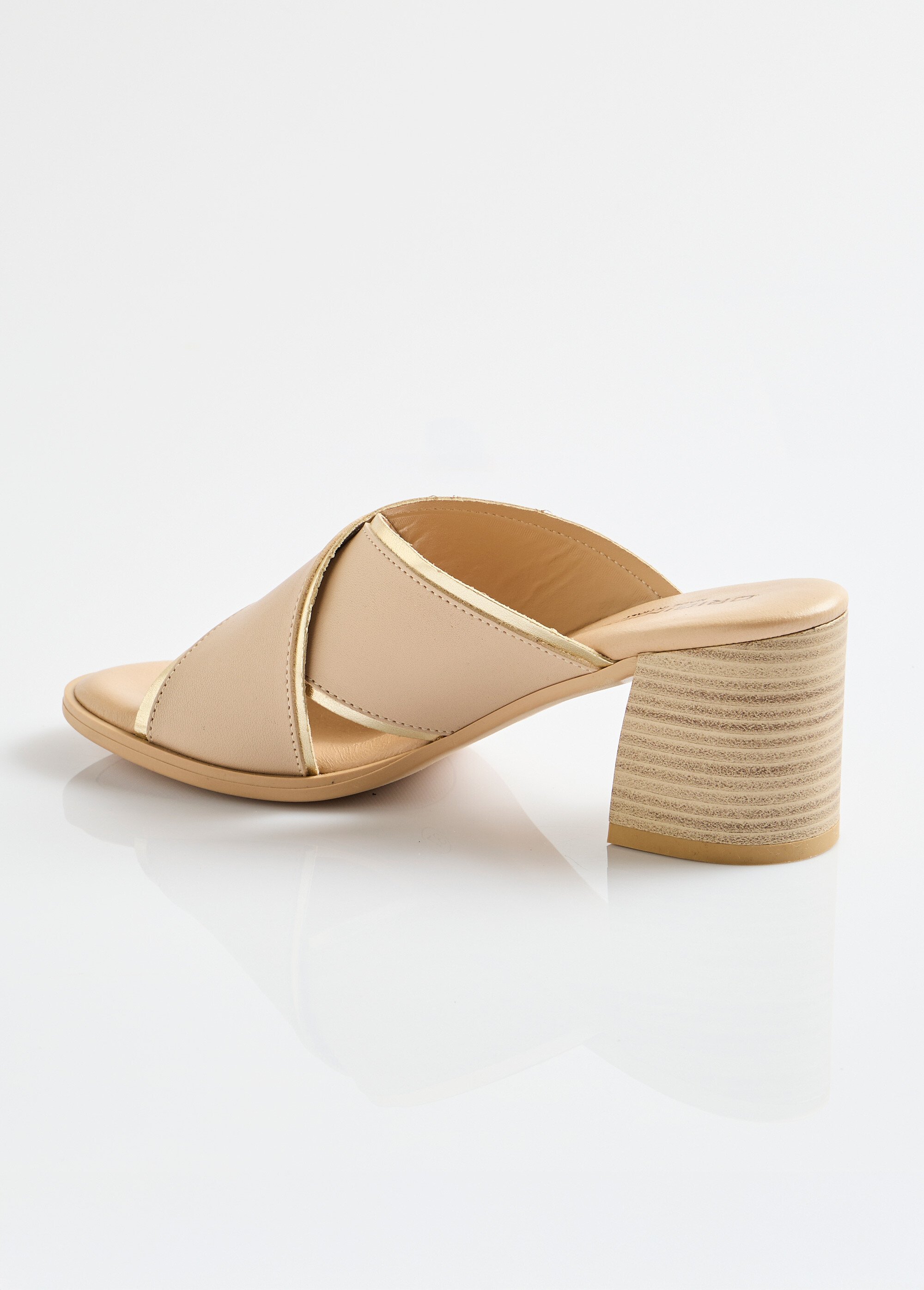 Mules brides croisées talon effet bois