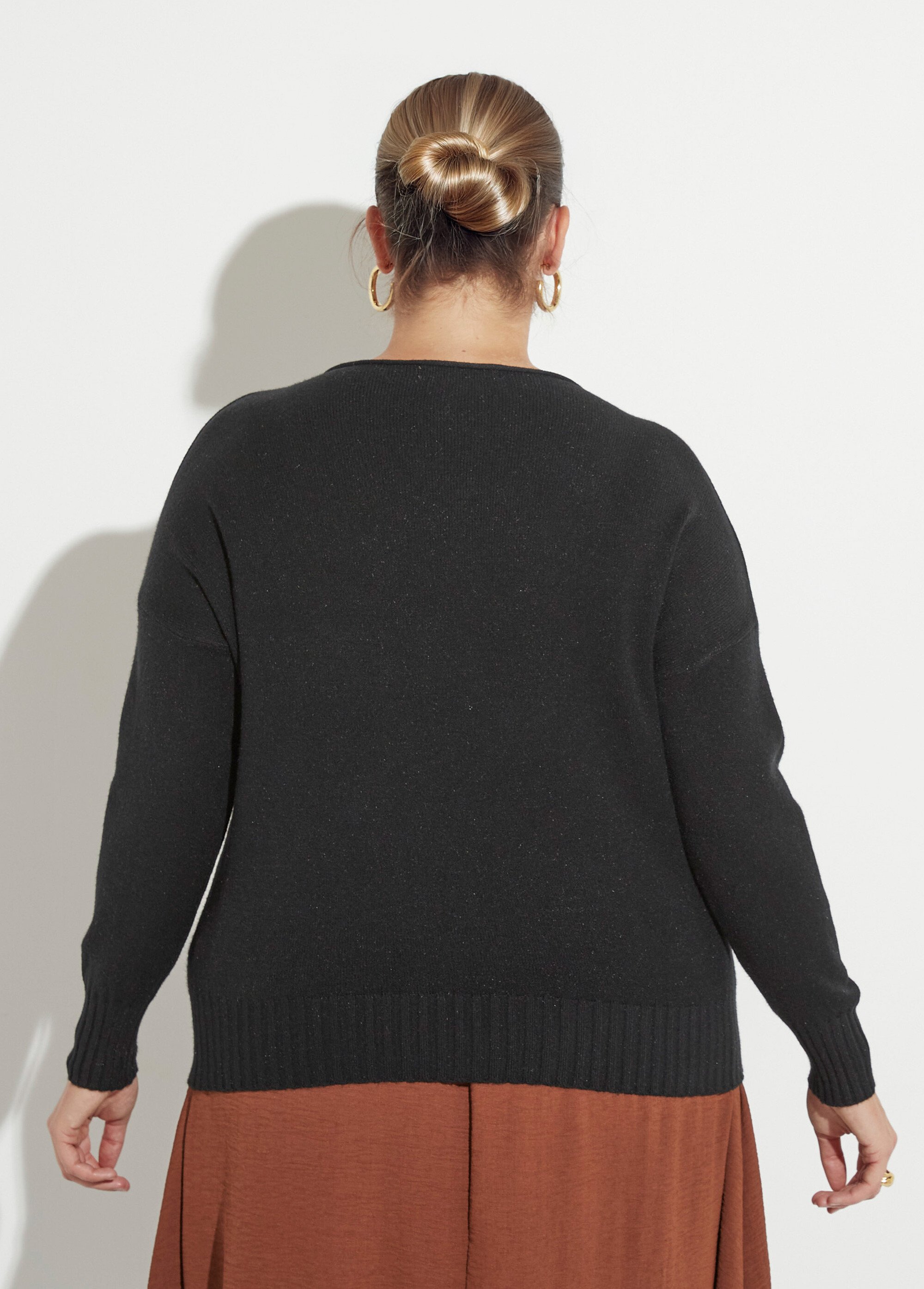 Pull encolure bateau avec bords côtelés Femme Grande Taille Noir CHY-2262 DO1