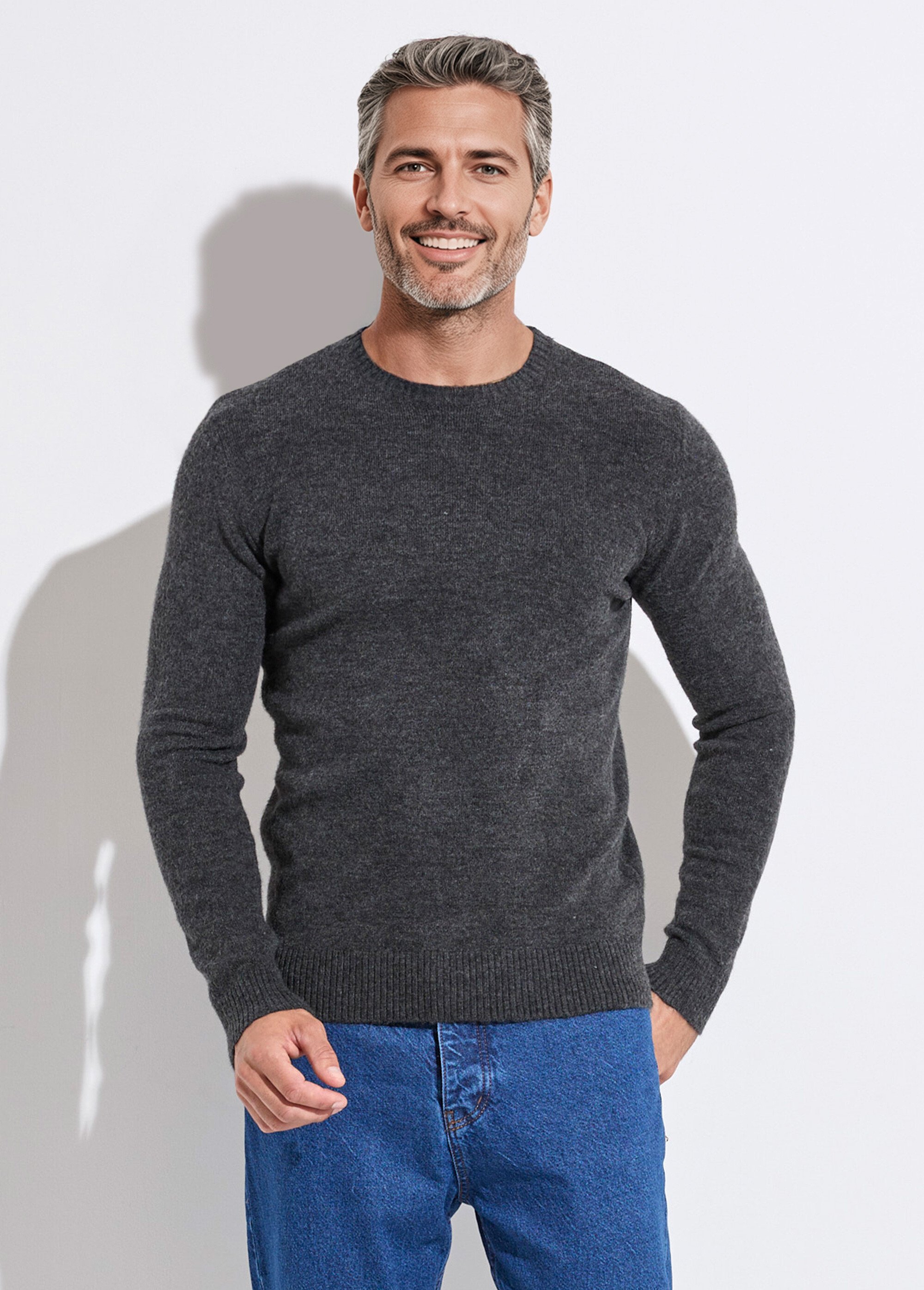 Pull col rond fine jauge, coupe ajustée Homme Gris MENW13-581959 FA1