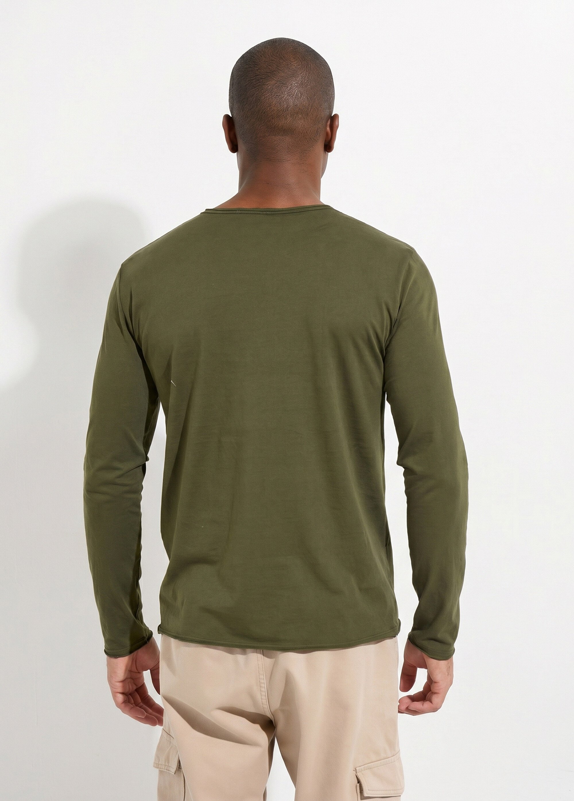 T-shirt col rond détails aspect brut Homme Vert MENTM7005 DO1