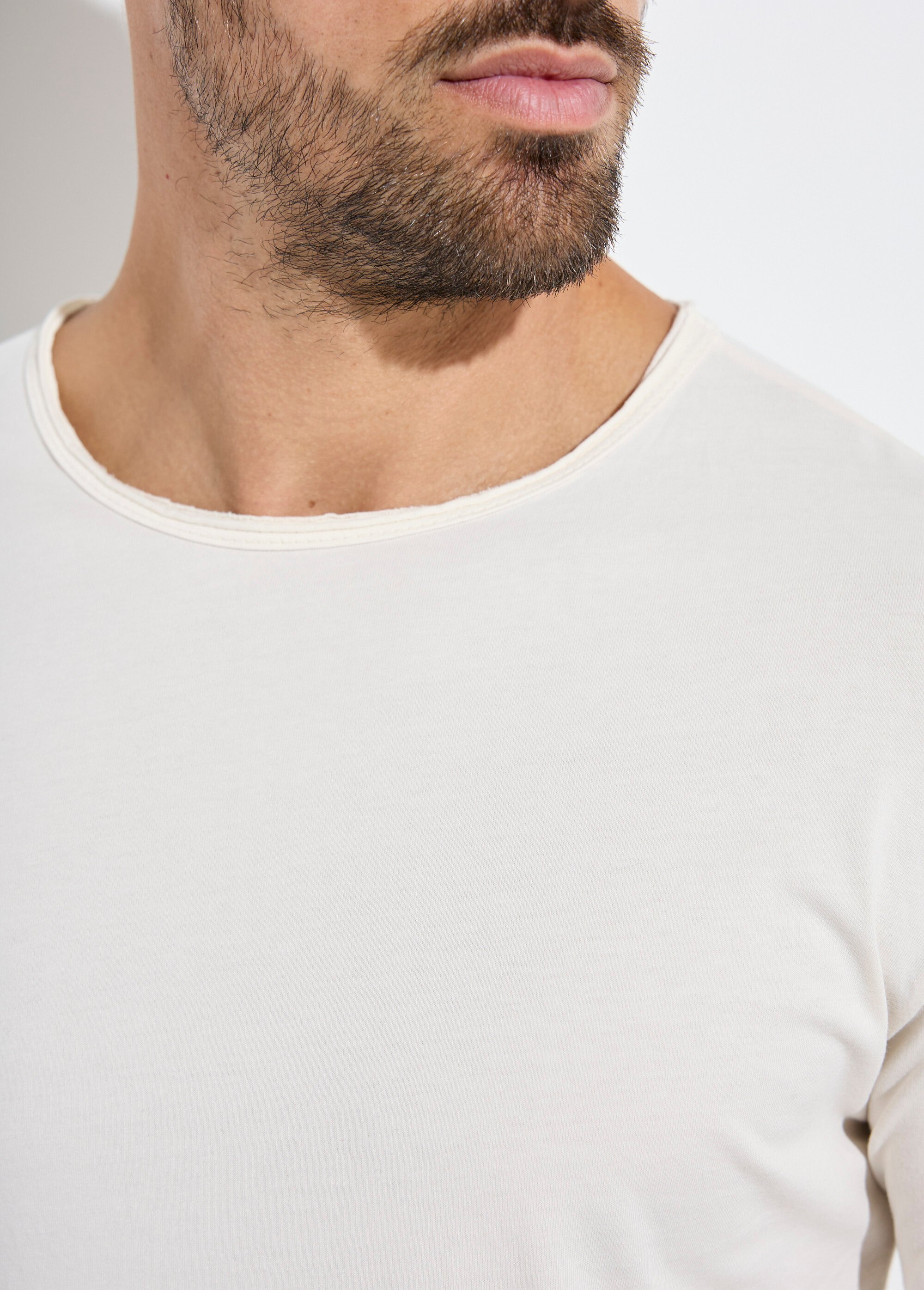 T-shirt col rond détails aspect brut Homme Beige MENTM7005 DE1