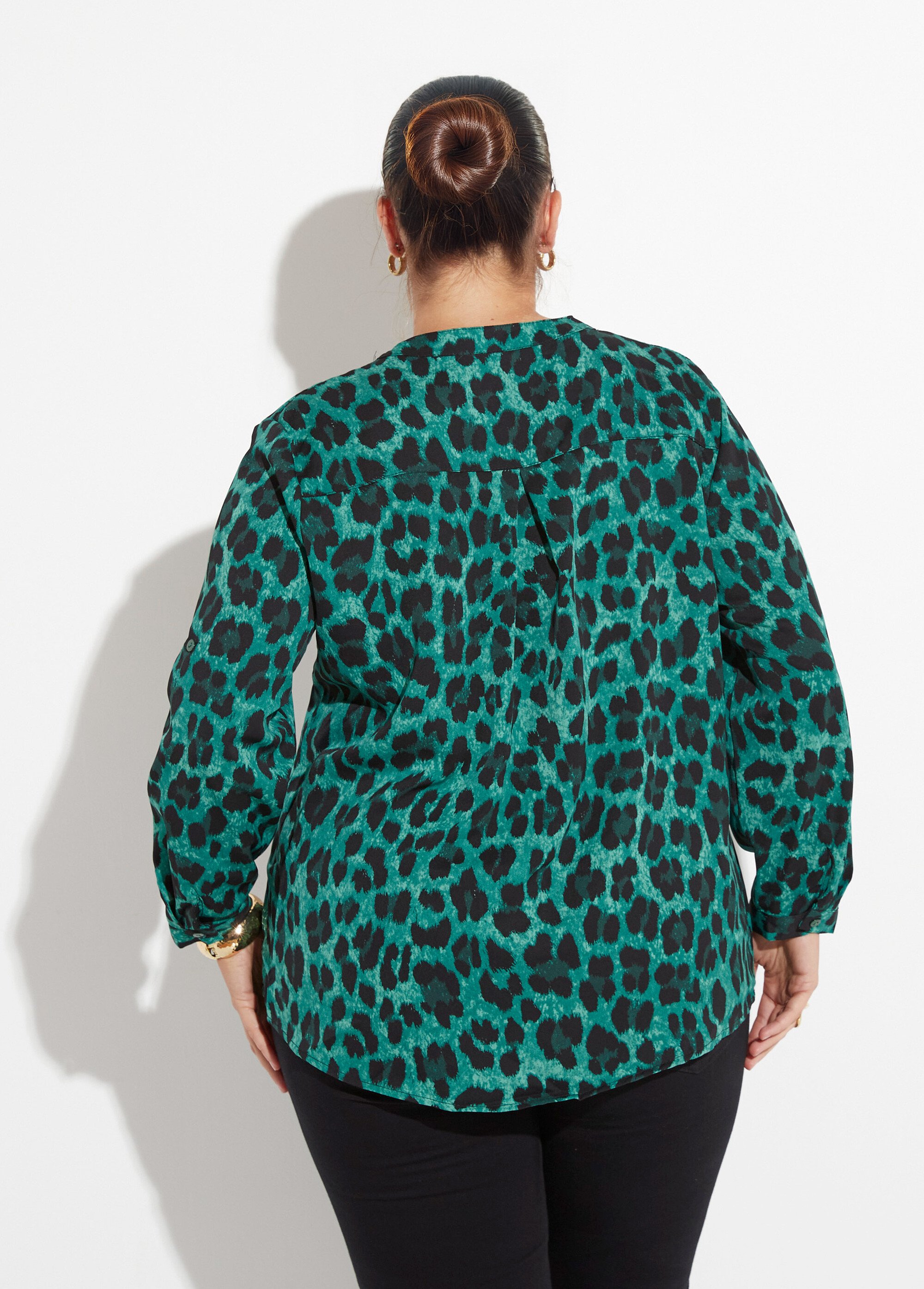 Blouse col V boutonné motif léopard Femme Grande Taille Vert CHY-F407 DO1