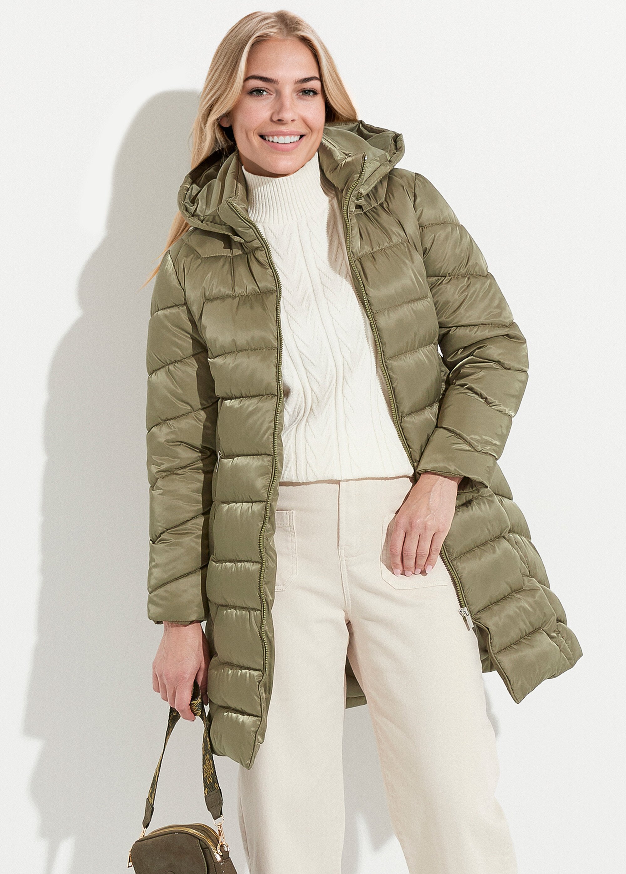 Doudoune longue matelassée à capuche