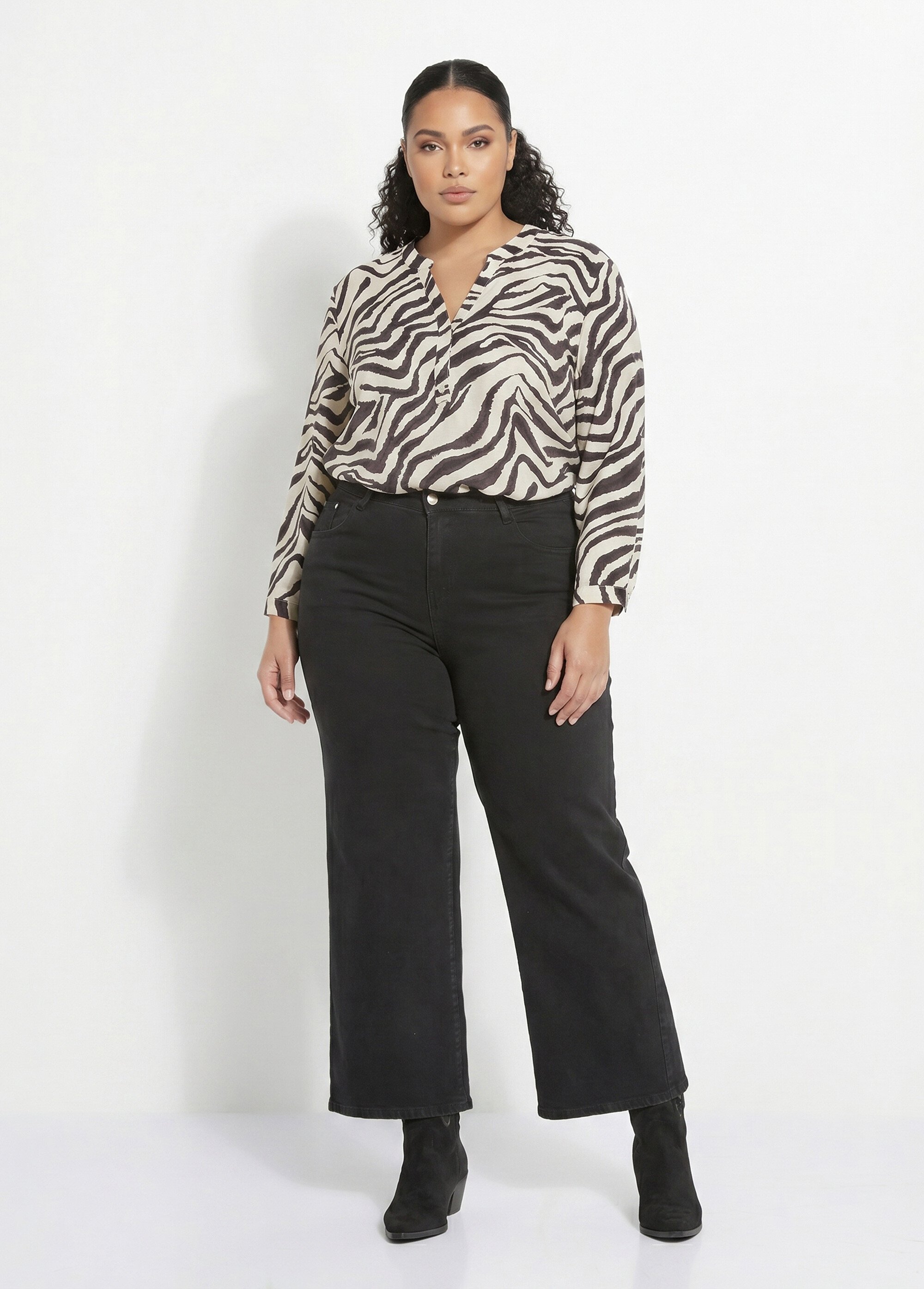 Jean 5 poches extensible coupe large Femme Grande Taille Noir CHY-1326A SI1