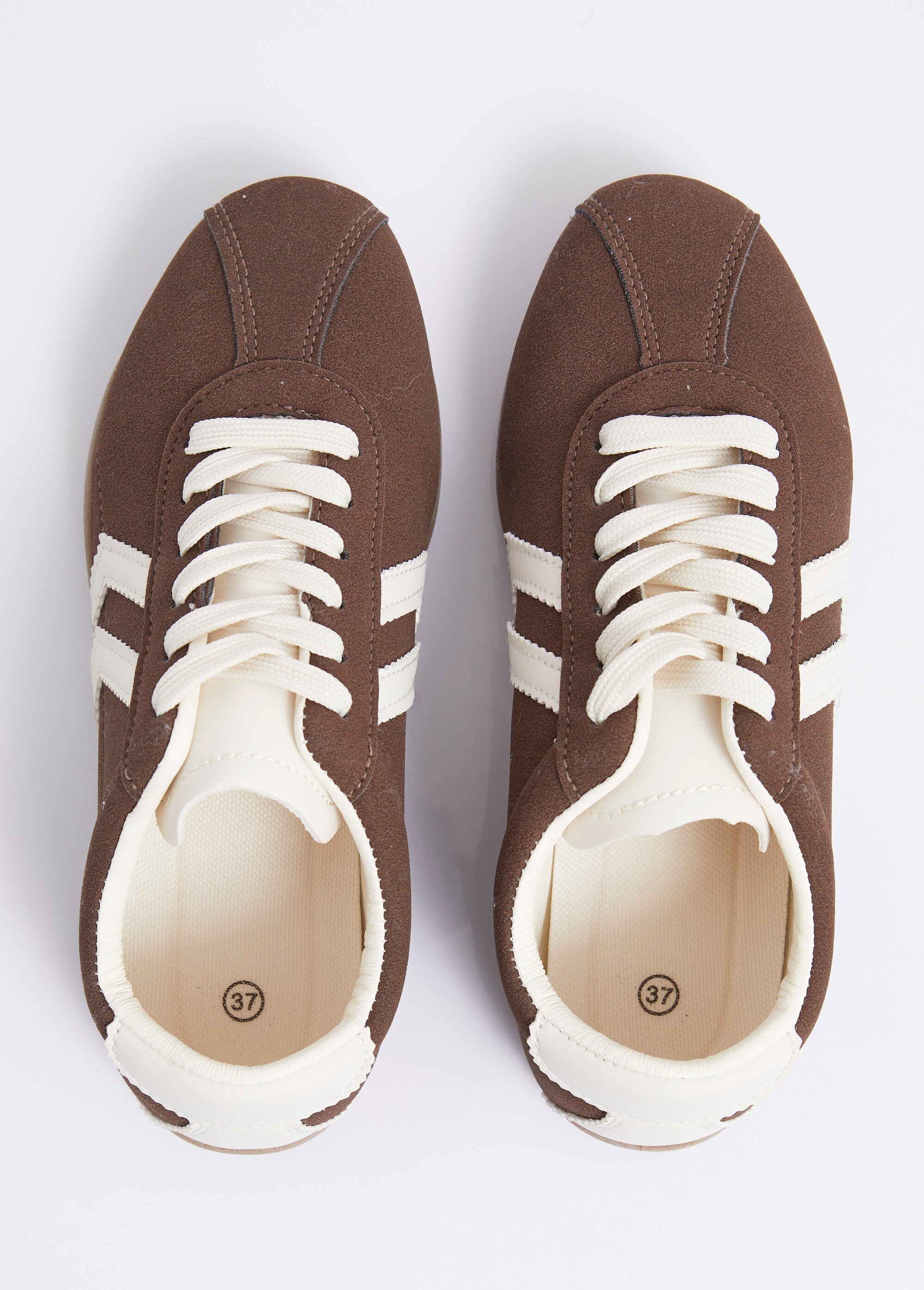 Baskets plates, chevrons simili cuir Femme Marron ERY9200 OV1