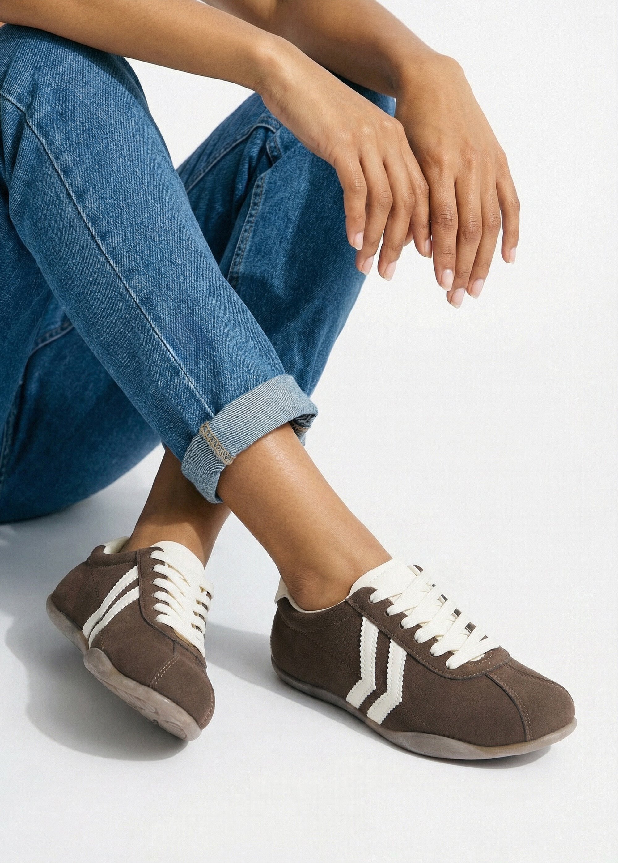 Baskets plates, chevrons simili cuir Femme Marron ERY9200 SI1