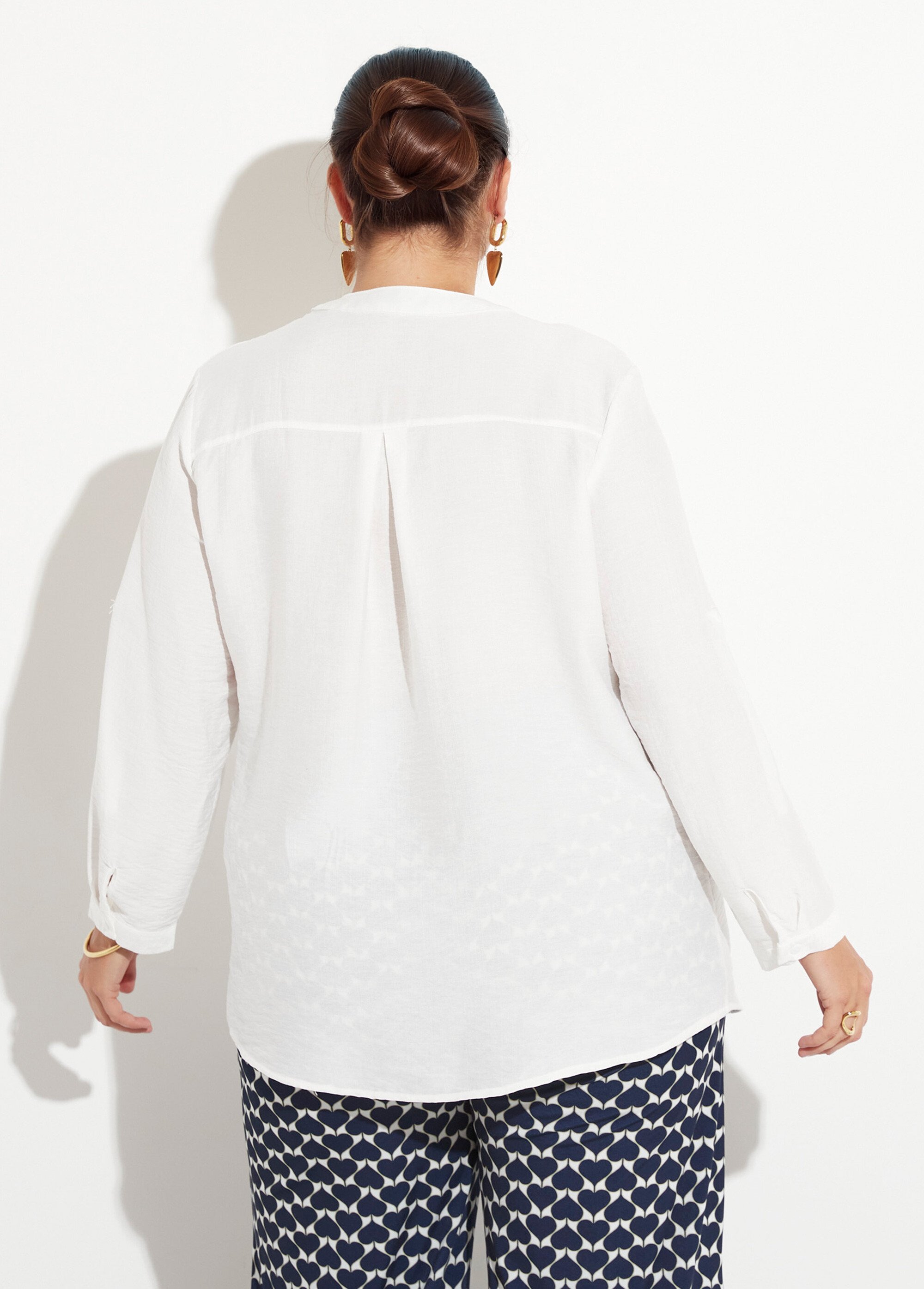 Blouse col V unie à manches longues Femme Grande Taille Blanc CHY-F568 DO1