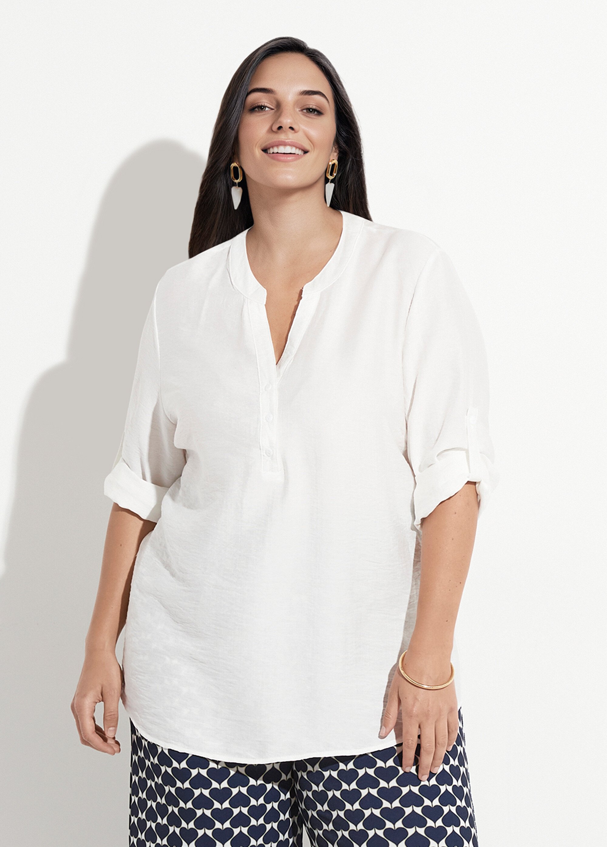 Blouse col V unie à manches longues Femme Grande Taille Blanc CHY-F568 FA1