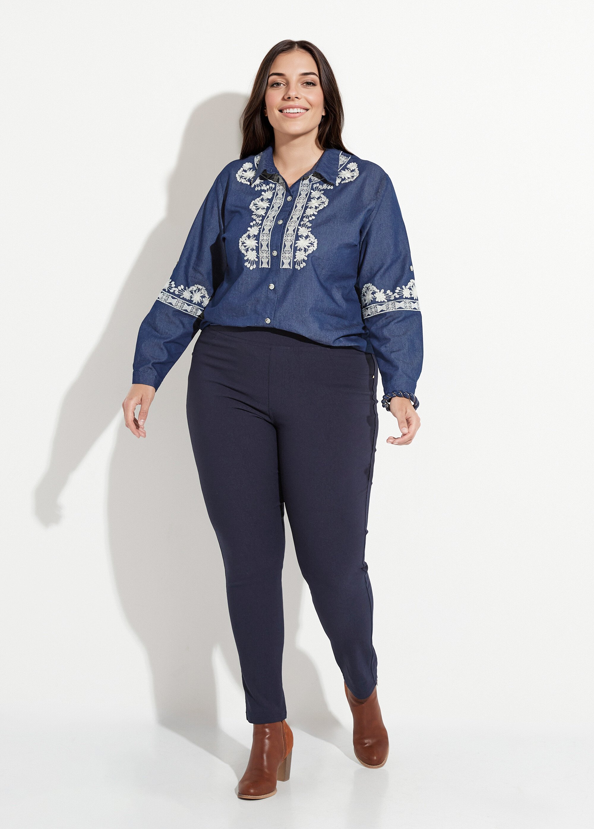 Chemisier denim broderies contrastantes Femme Grande Taille Bleu CHY-K009 SF1