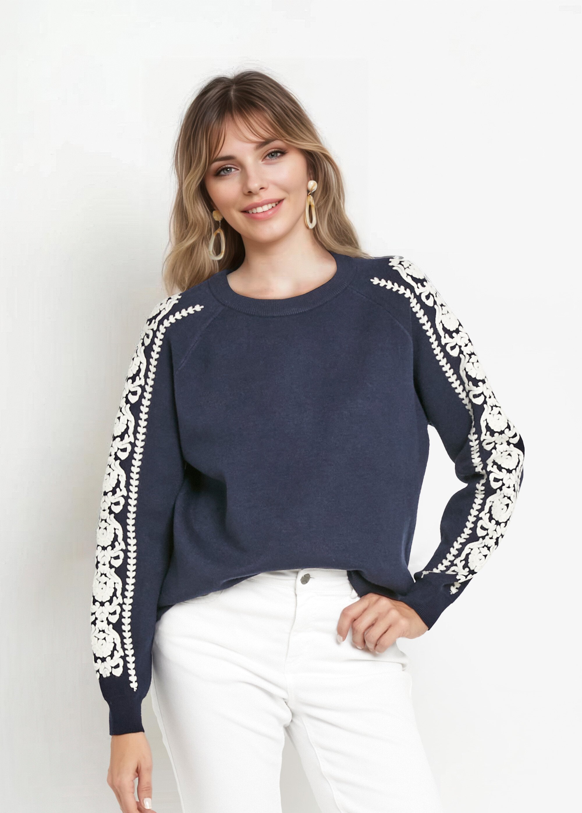 Pull maille épaisse broderies manches