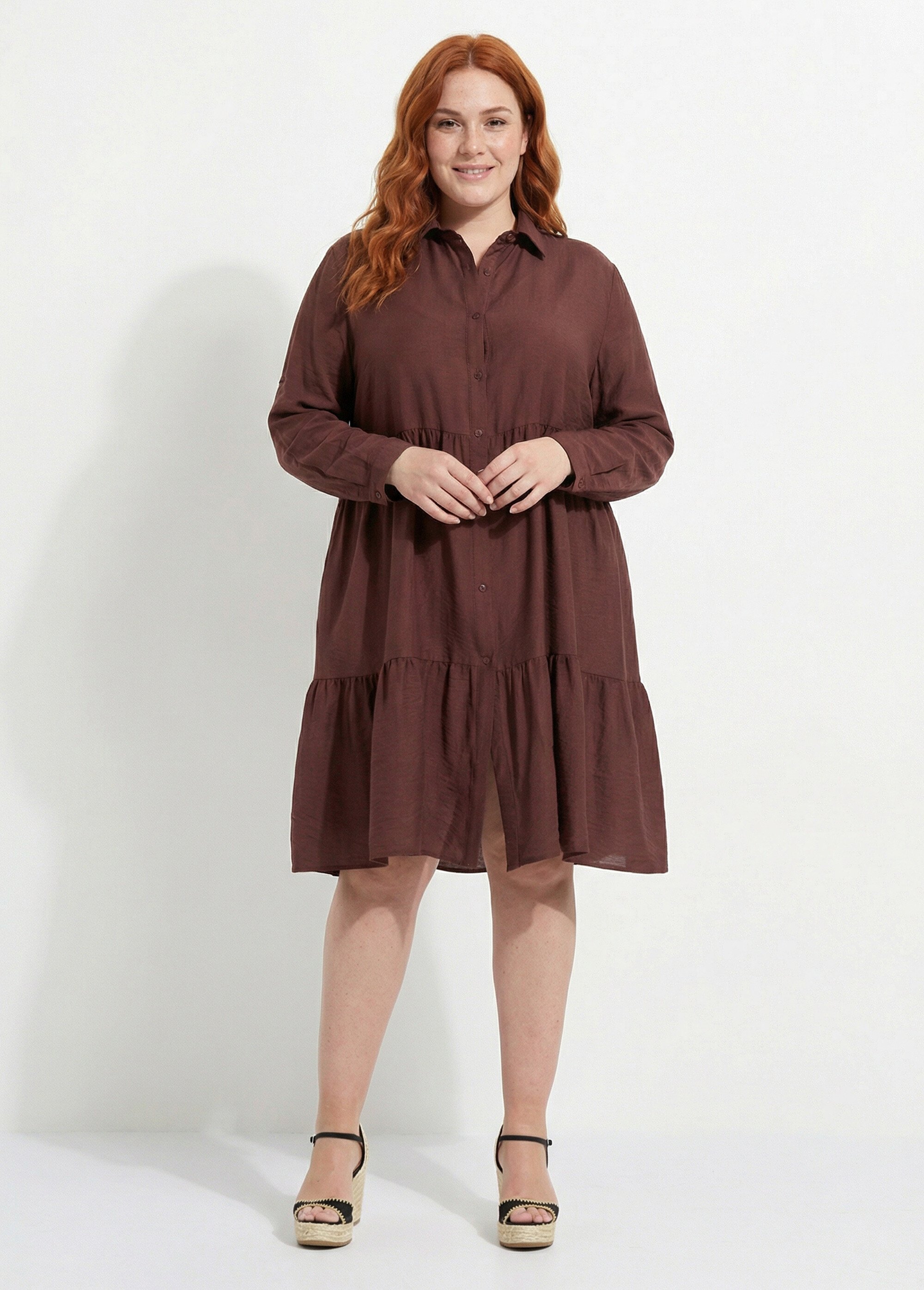 Robe chemisier volantée, inspiration folk