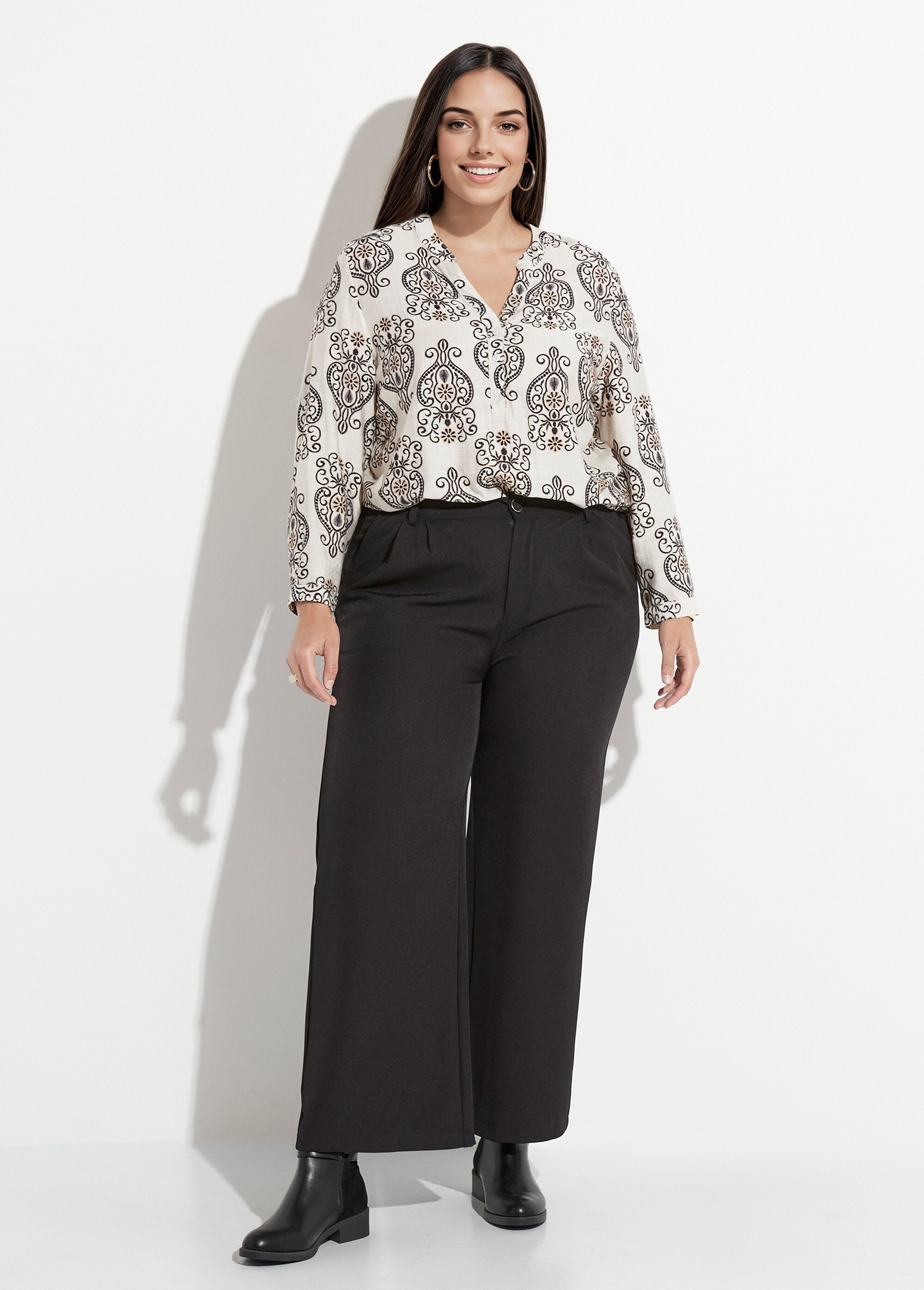 Blouse col V boutonné imprimé broderies Femme Grande Taille ECRU ET NOIR CHY-F569 SF1