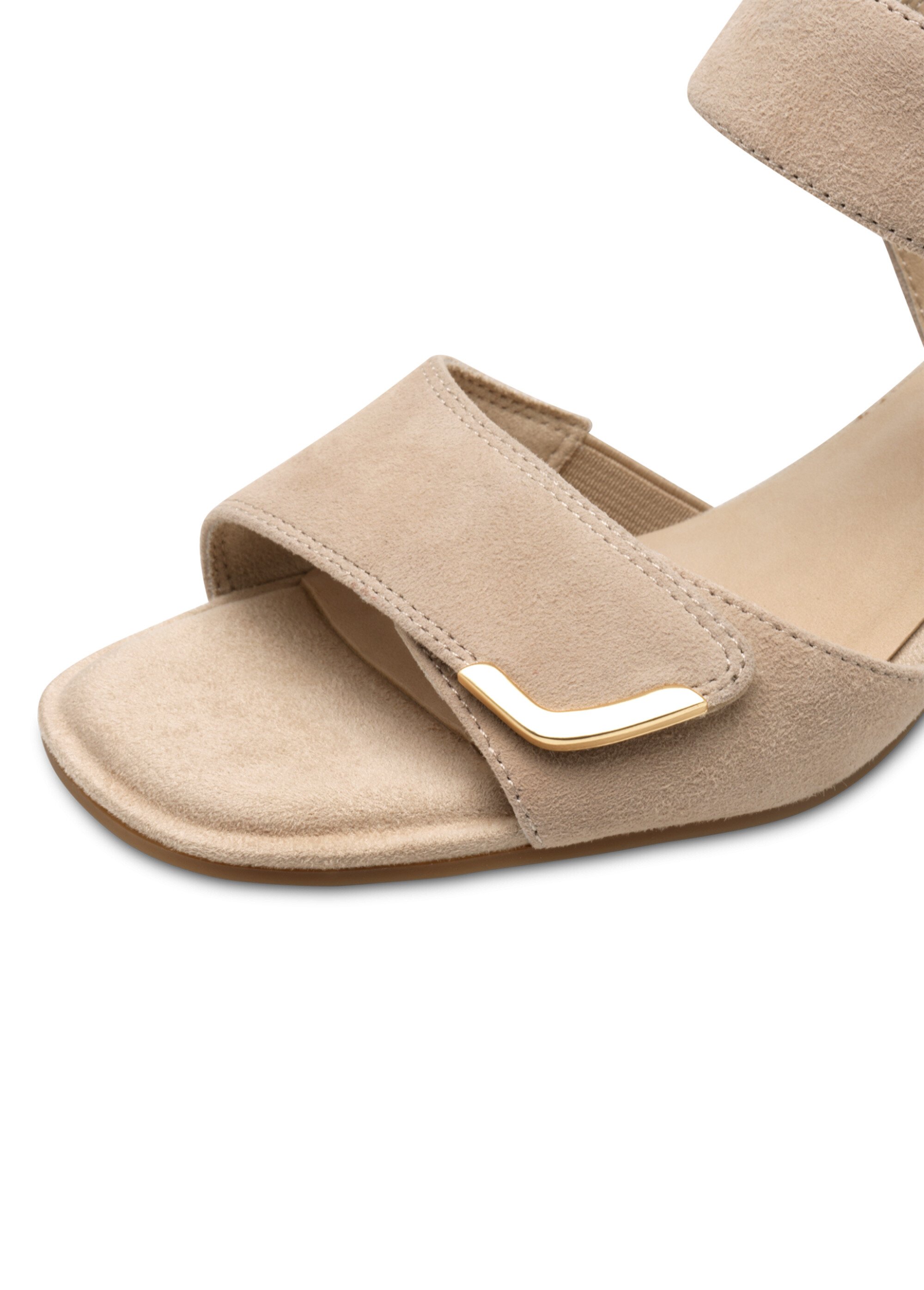 Sandales cuir velours à talon détails métal