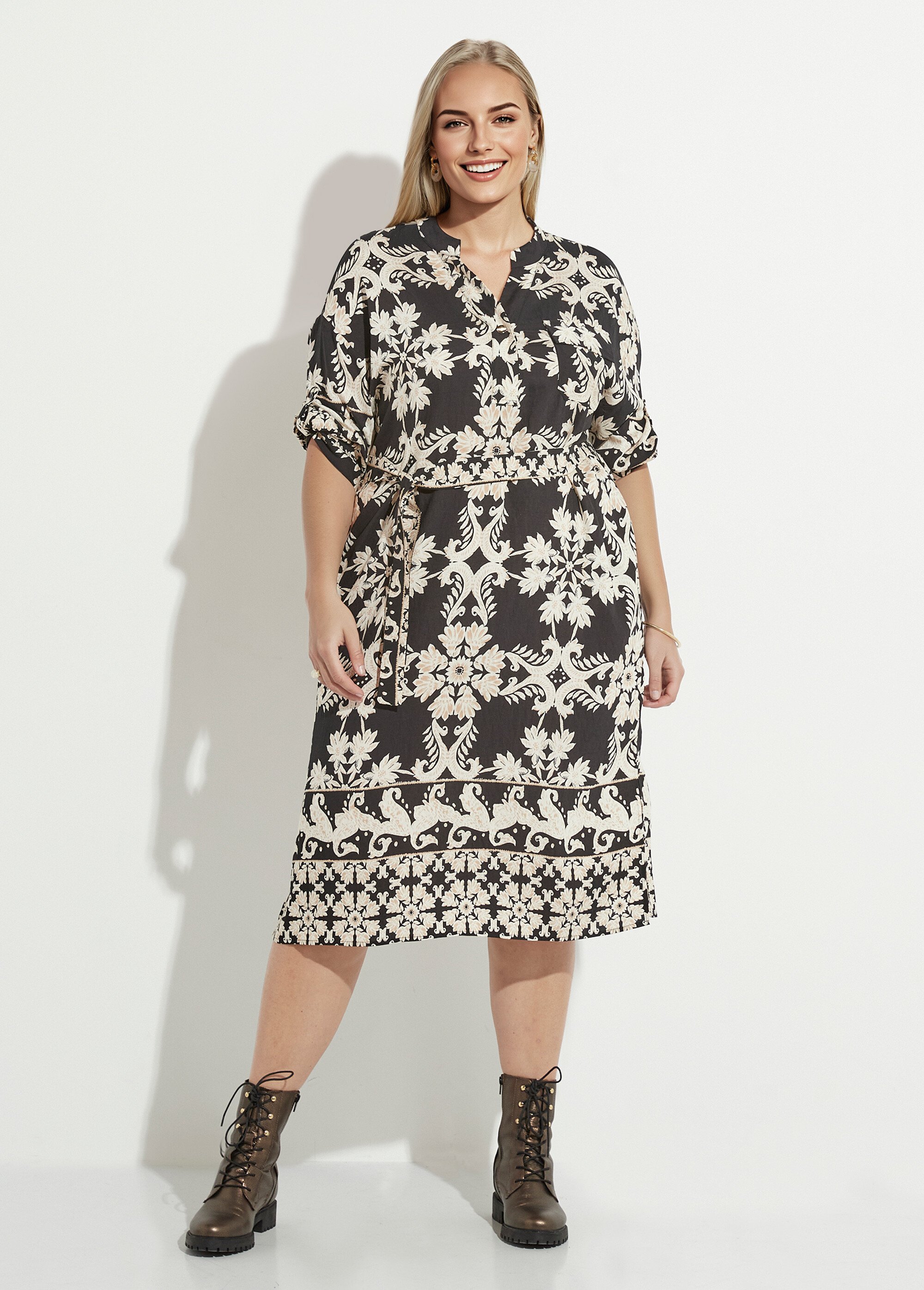 Robe longue à ceinturer imprimé fleuri Femme Grande Taille Noir CHY-AQ02 FA1