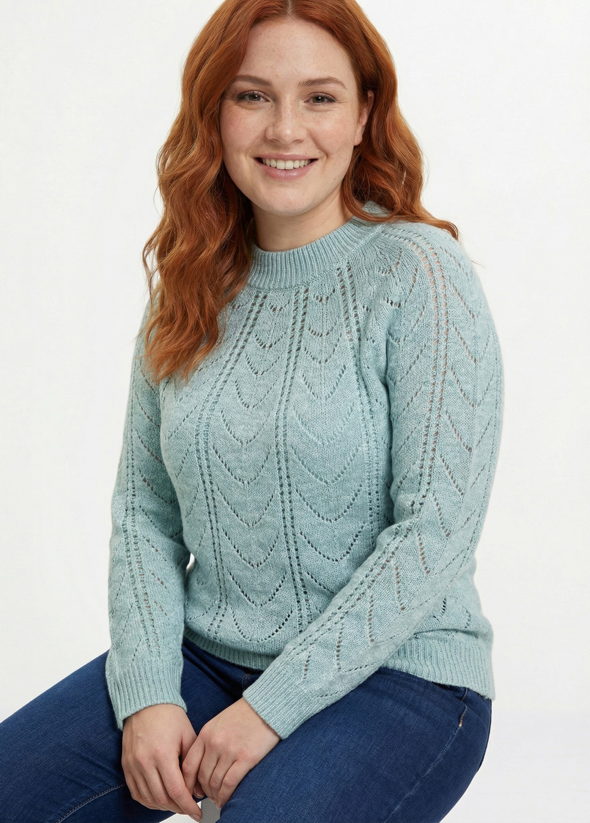 Pull maille chinée ajourée col rond
