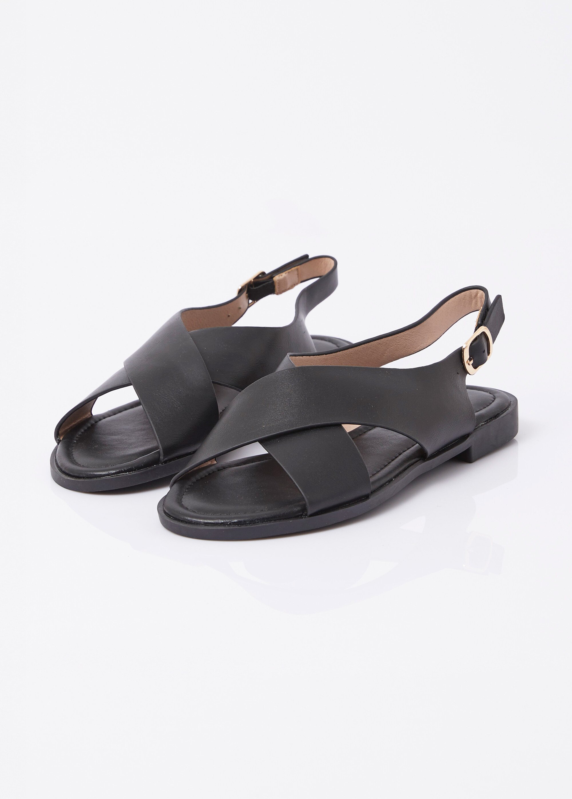 Sandales plates avec brides croisées