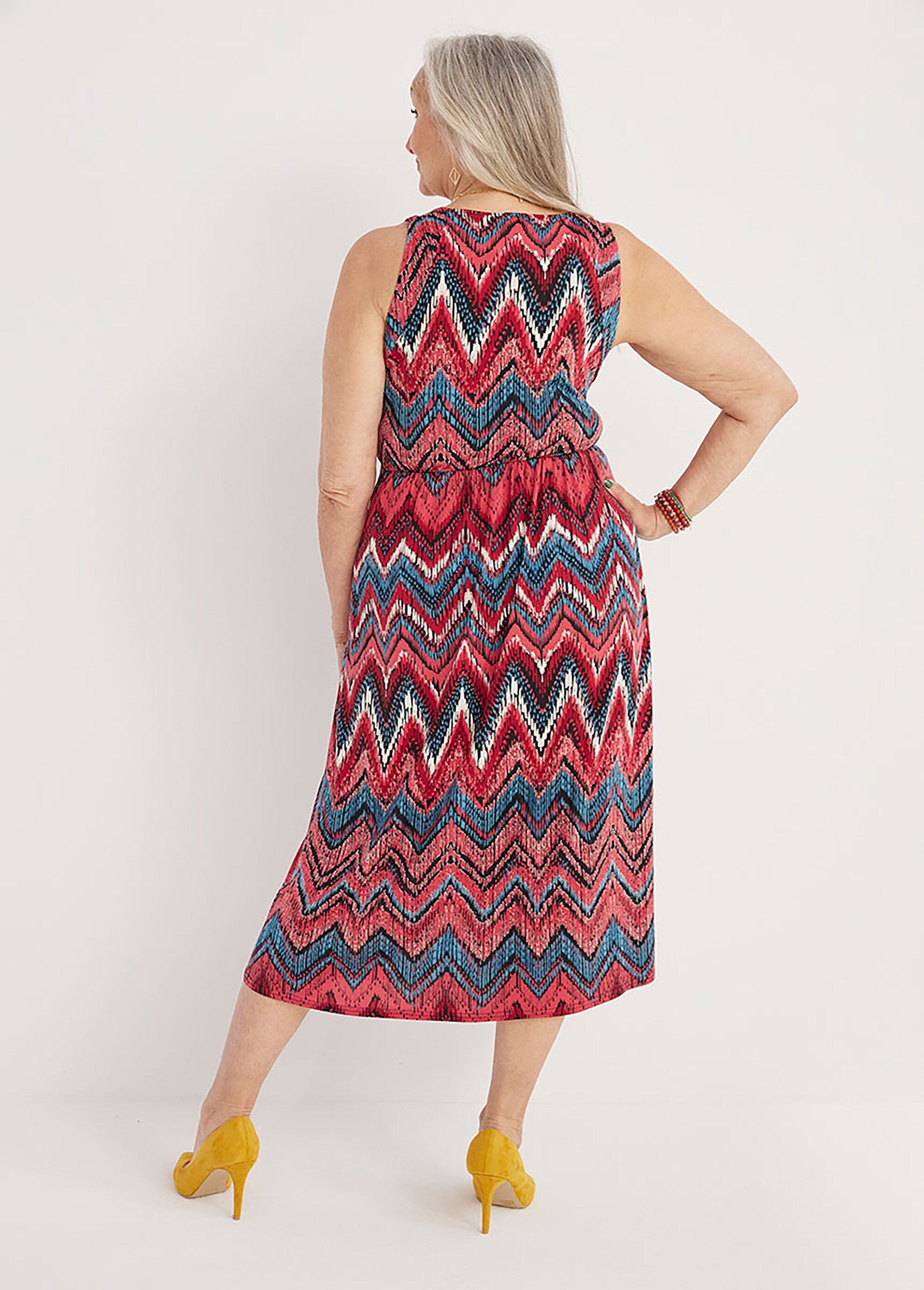 Robe longue cache-coeur sans manches