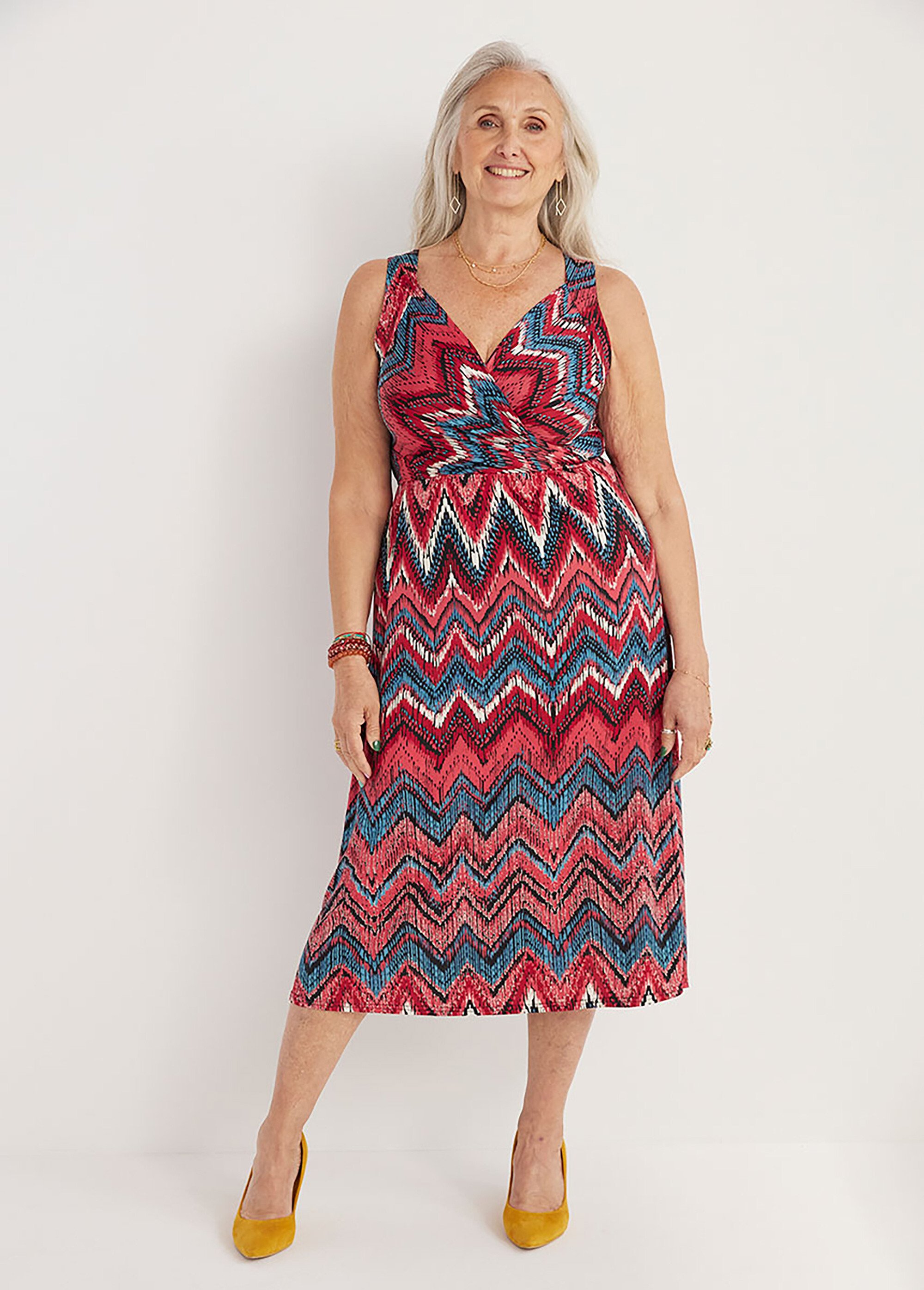 Robe longue cache-coeur sans manches