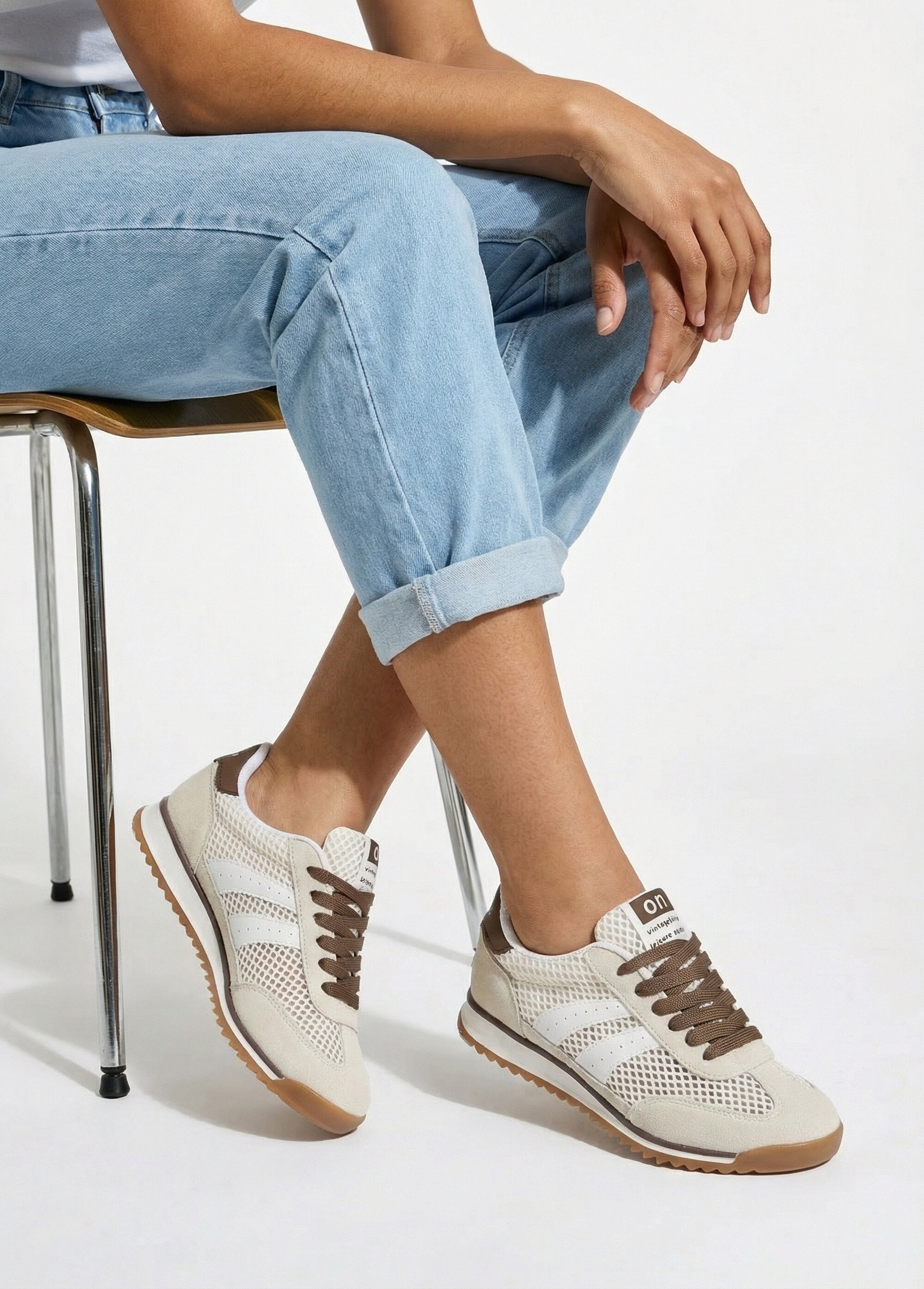 Sneakers multimatières allure vintage Femme Beige ERY9190 SI1