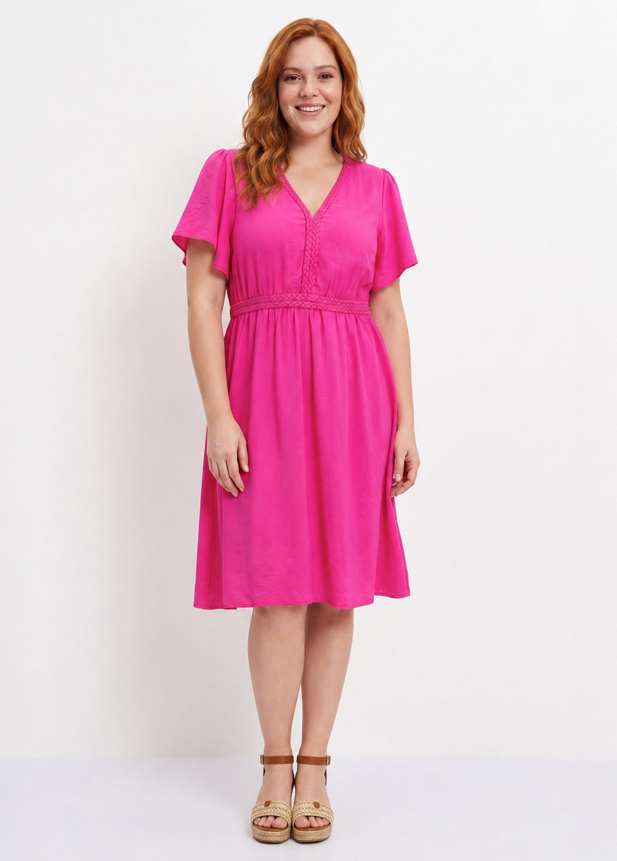 Robe courte col V, avec ganse tressée Femme Grande Taille Rose MA-M1279-2196 FA1