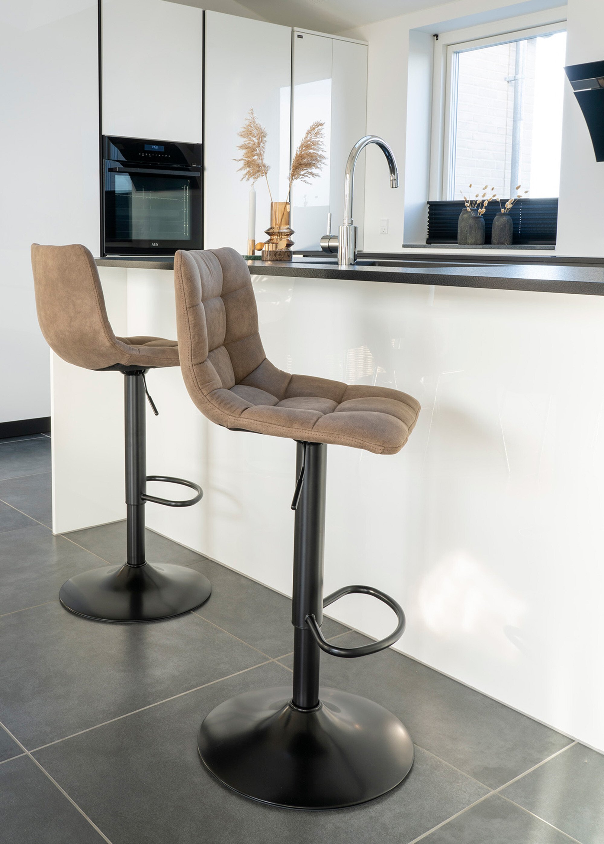 Chaise de bar matelassée microfibre 1M MARRON HN-1001300 SI1