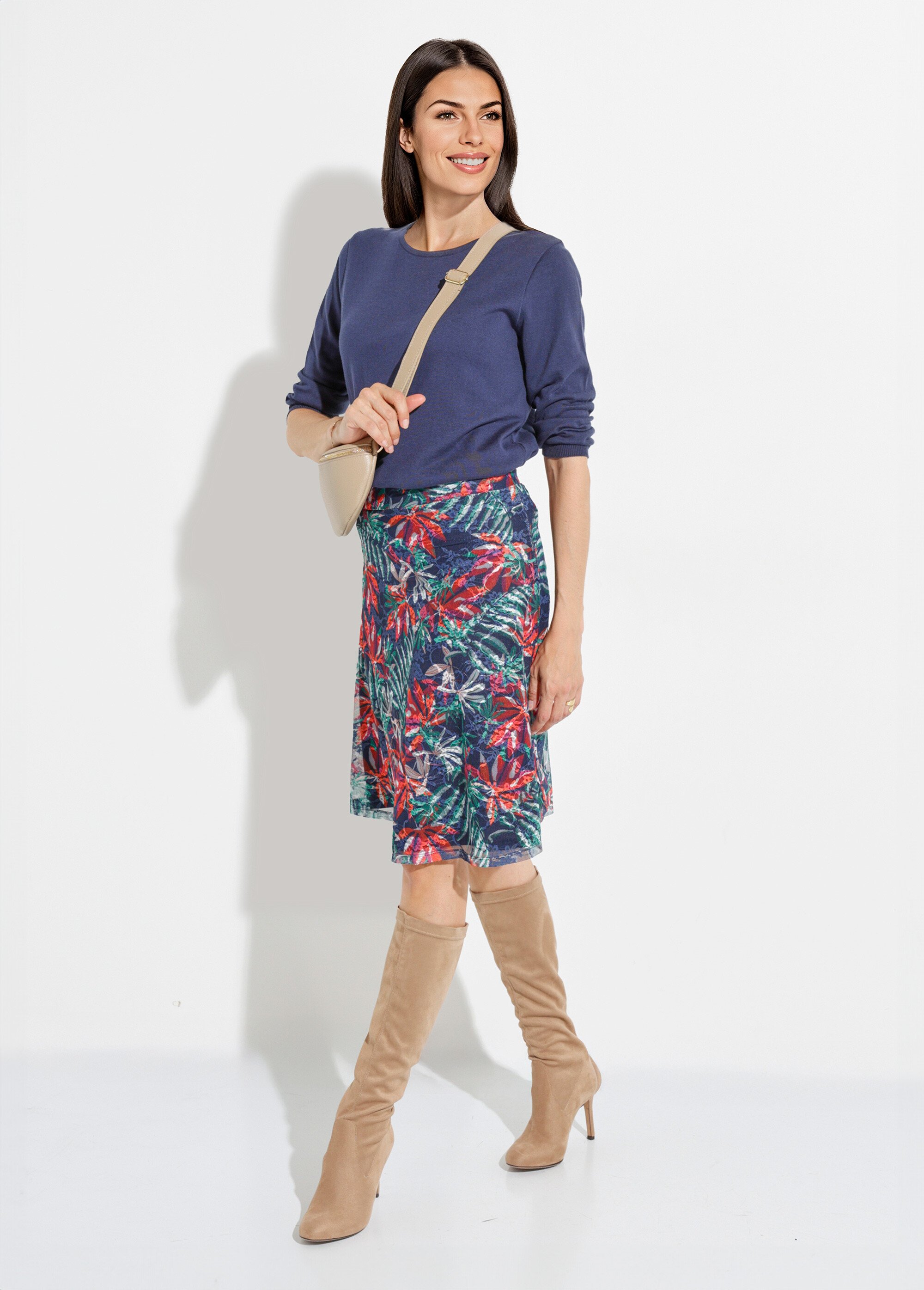 Jupe mi-longue évasée maille dentelle imprimée