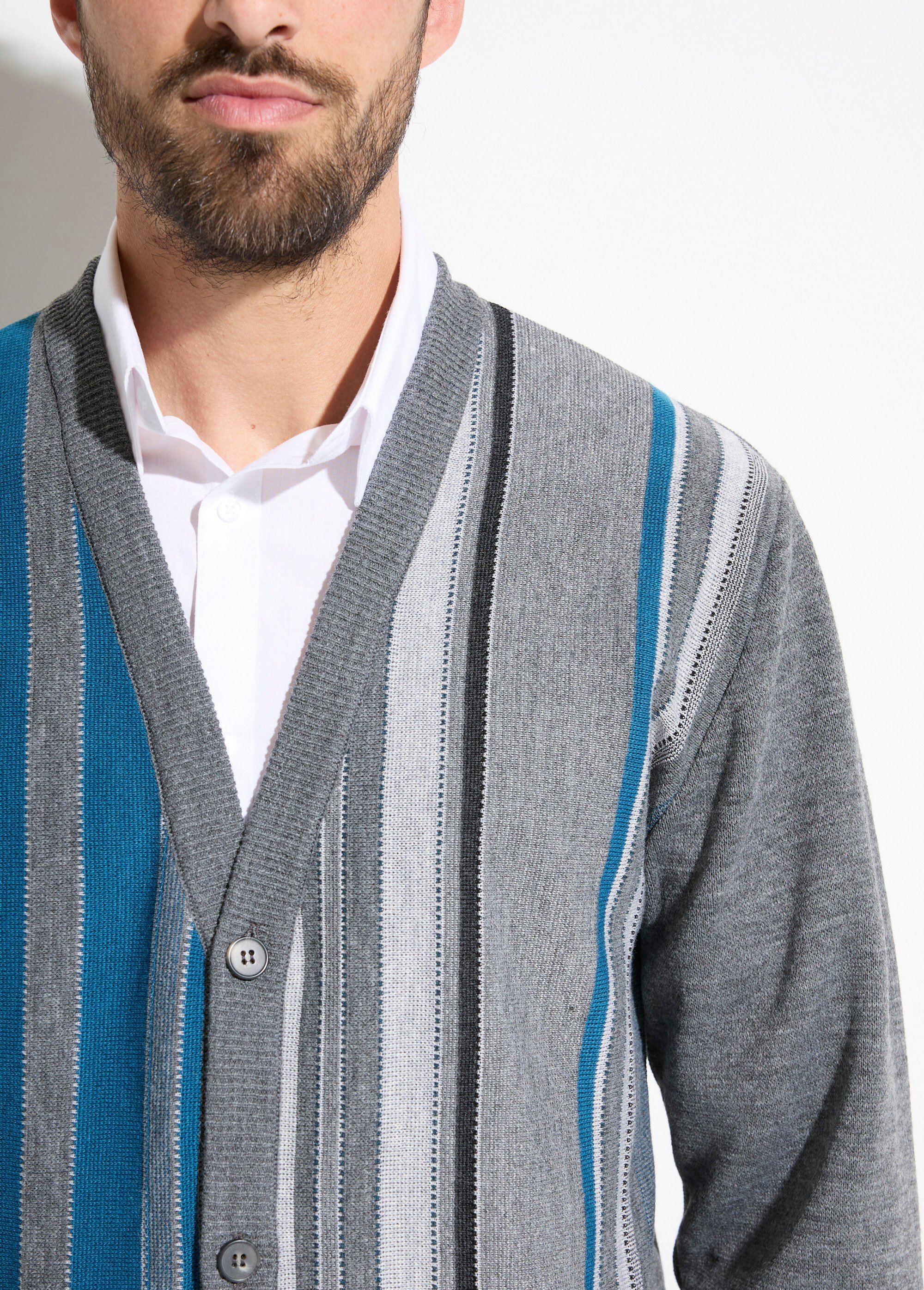 Gilet col V boutonné rayures jacquard laine